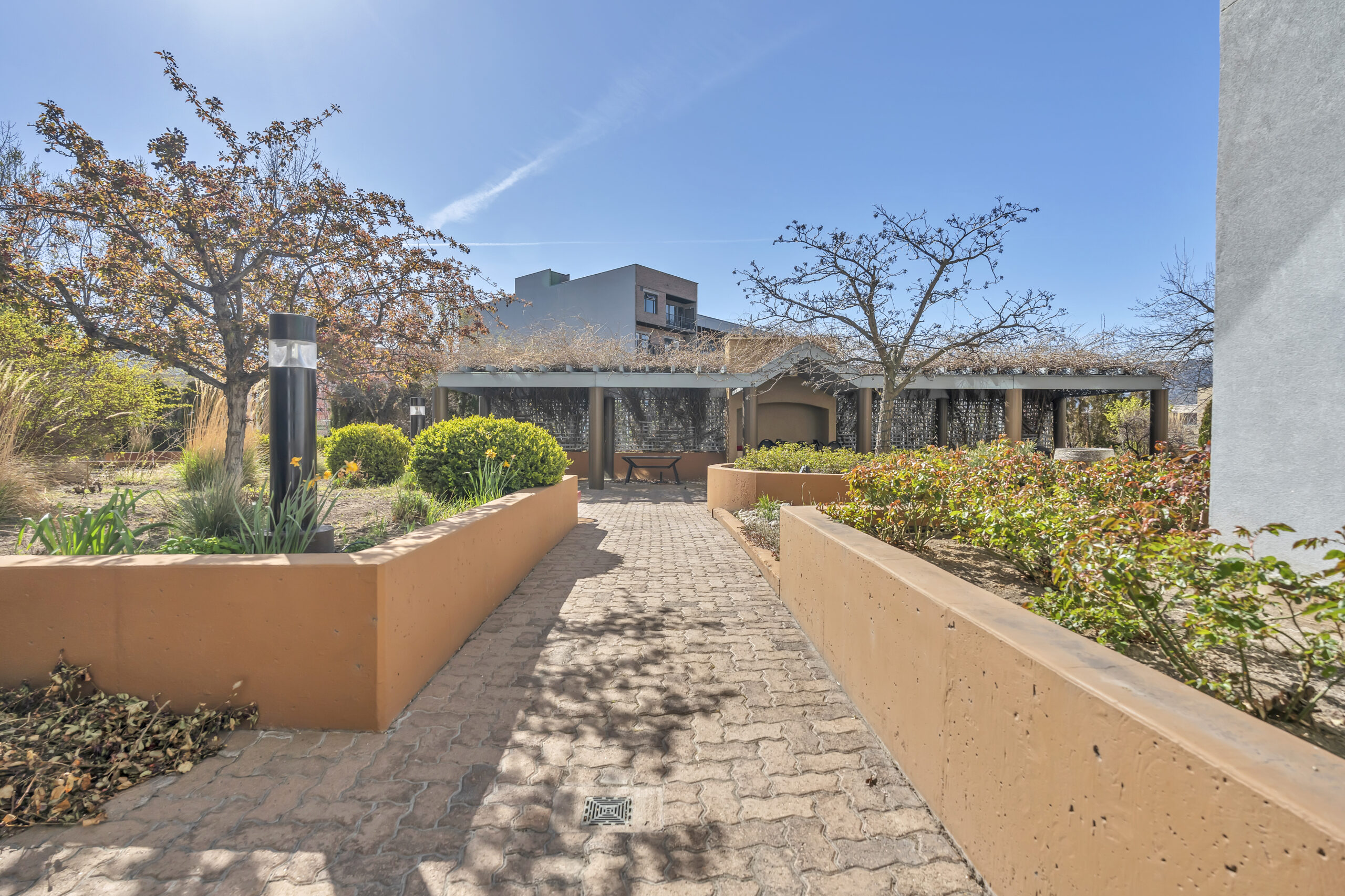 86 Lakeshore Drive 701 Penticton V2A 1B5