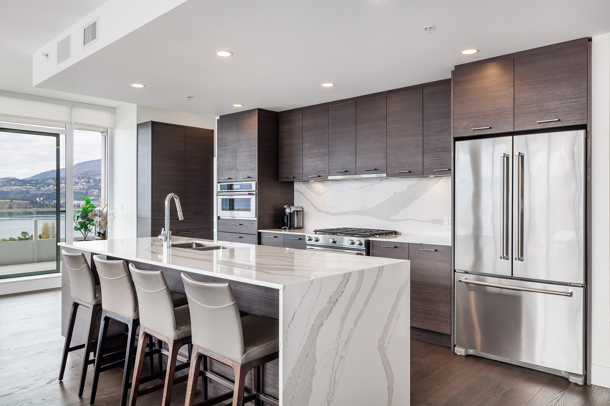 1191 Sunset Drive 1503 Kelowna V1Y 0J4