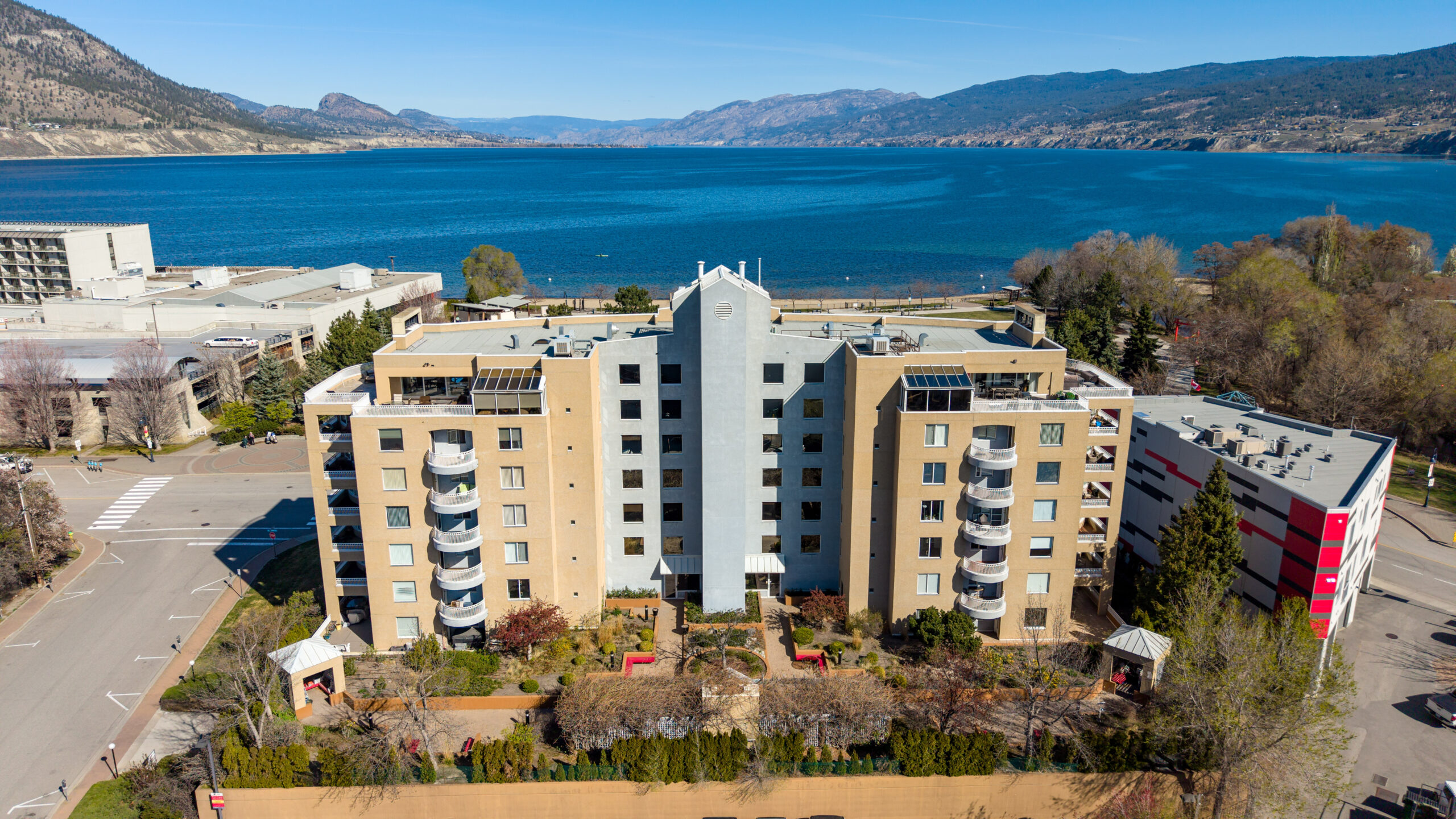 86 Lakeshore Drive 701 Penticton V2A 1B5
