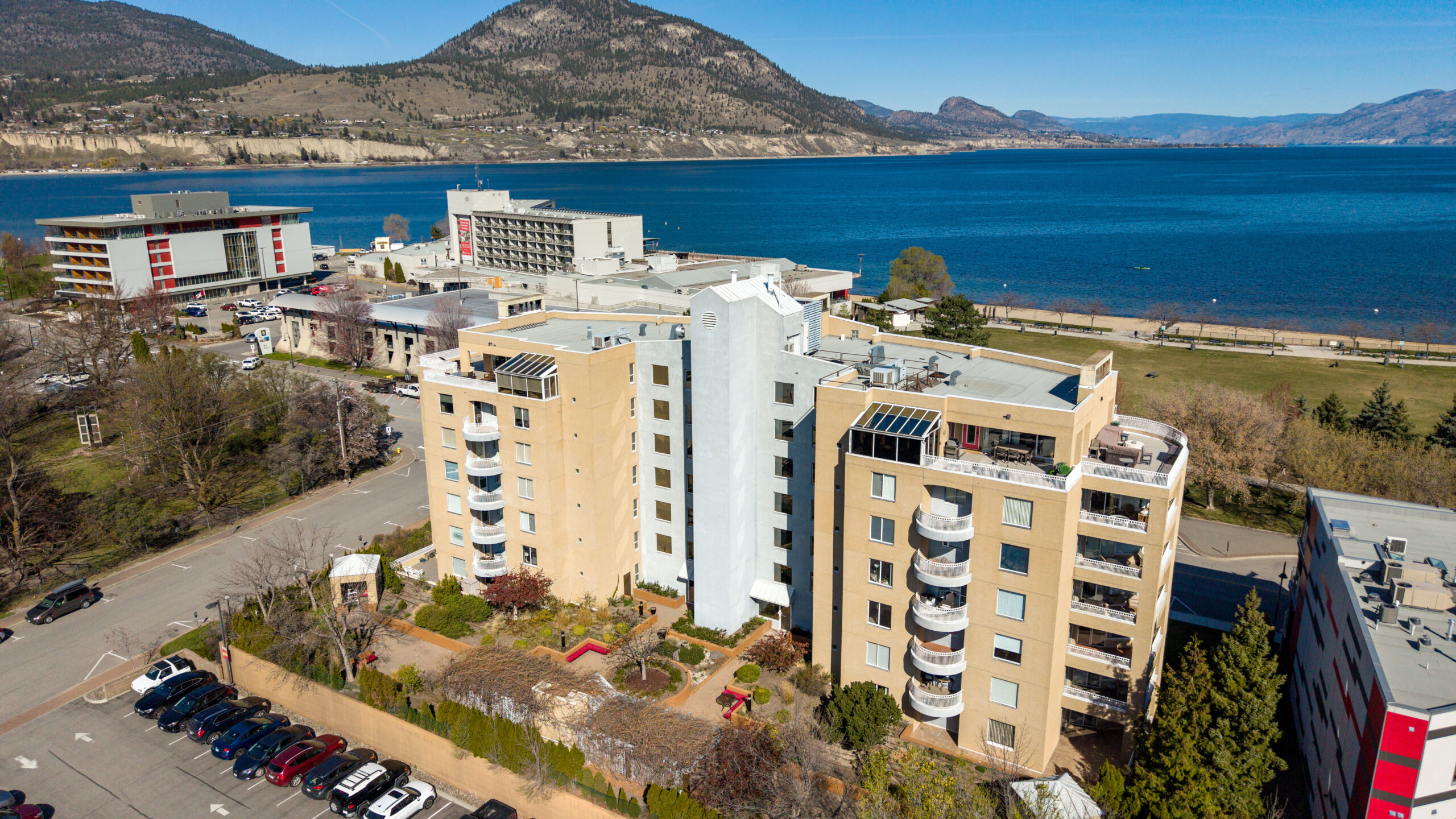 86 Lakeshore Drive 701 Penticton V2A 1B5