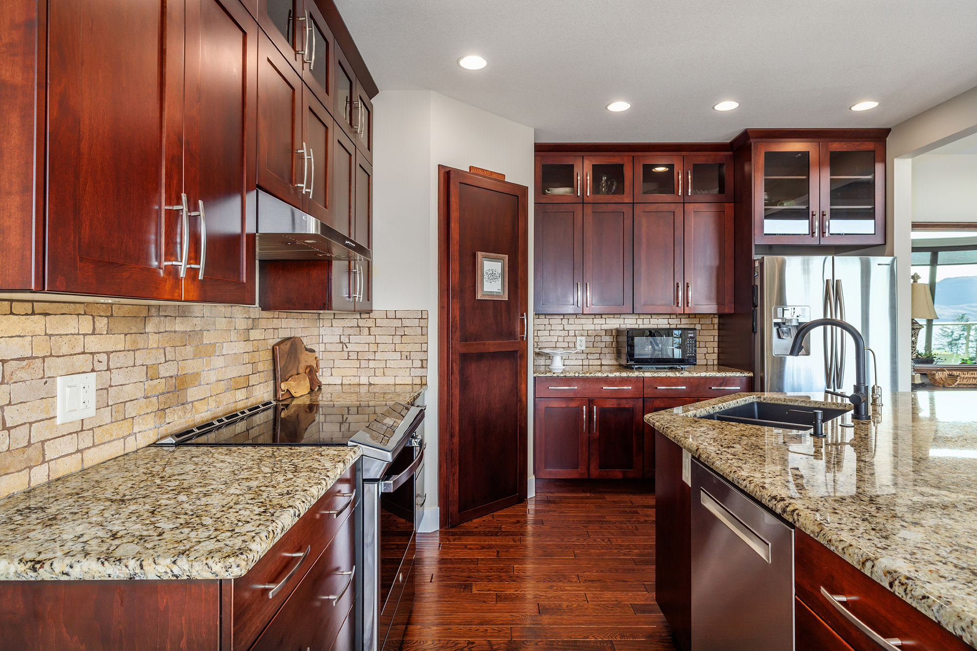 5987 Meldrum Place Peachland V0H 1X4