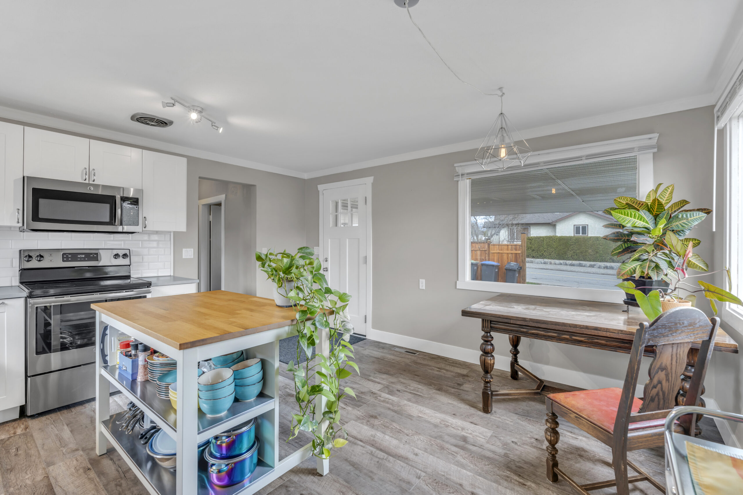 5899 Okanagan Street Oliver V0H 1T0