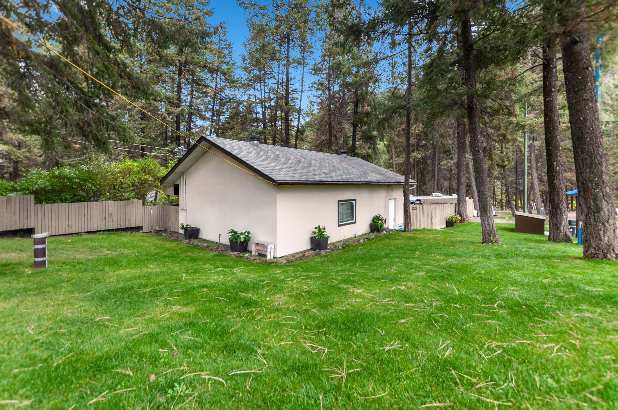 6165 Highway 3 Hedley V0X 1K0