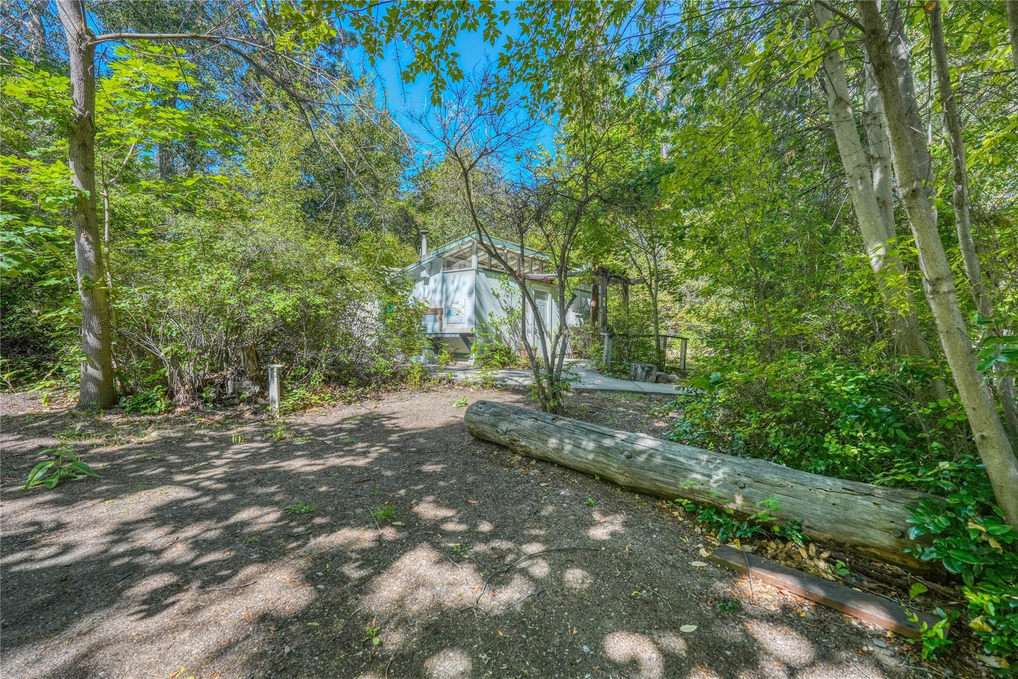 3960 Beach Avenue Peachland V0H 1X1