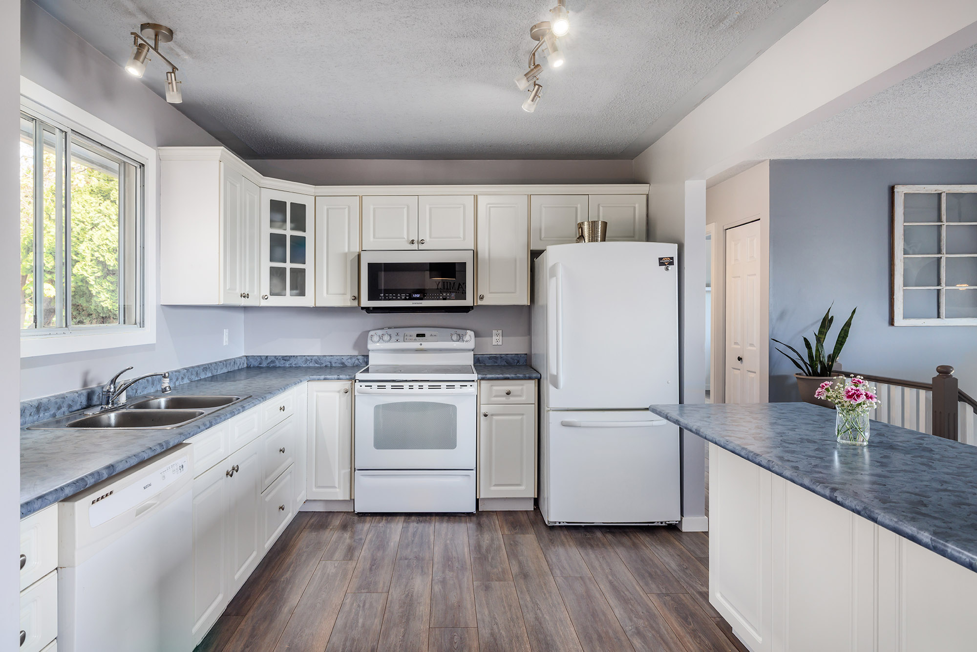6132 Wilson Road Peachland V0H 1X7