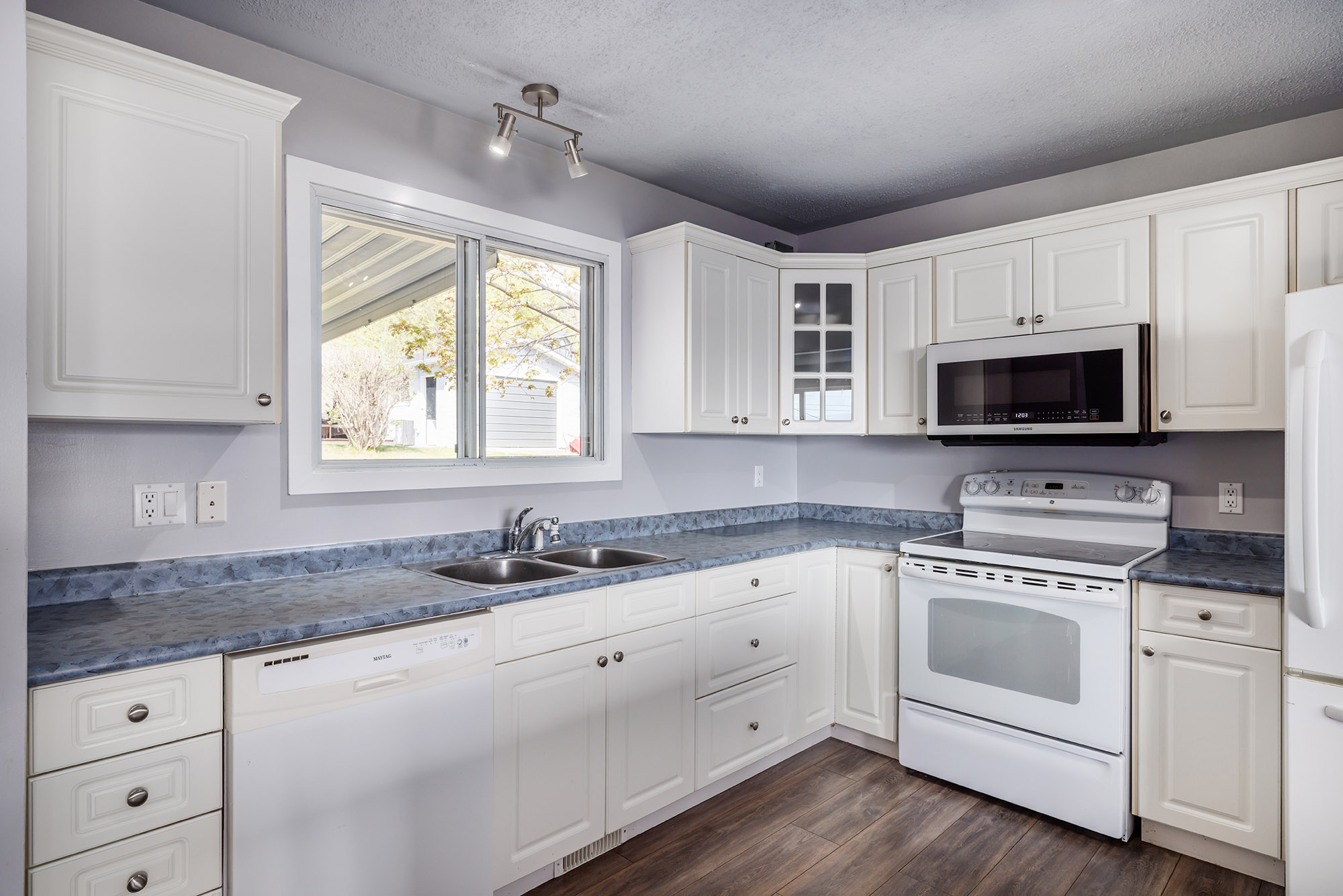 6132 Wilson Road Peachland V0H 1X7