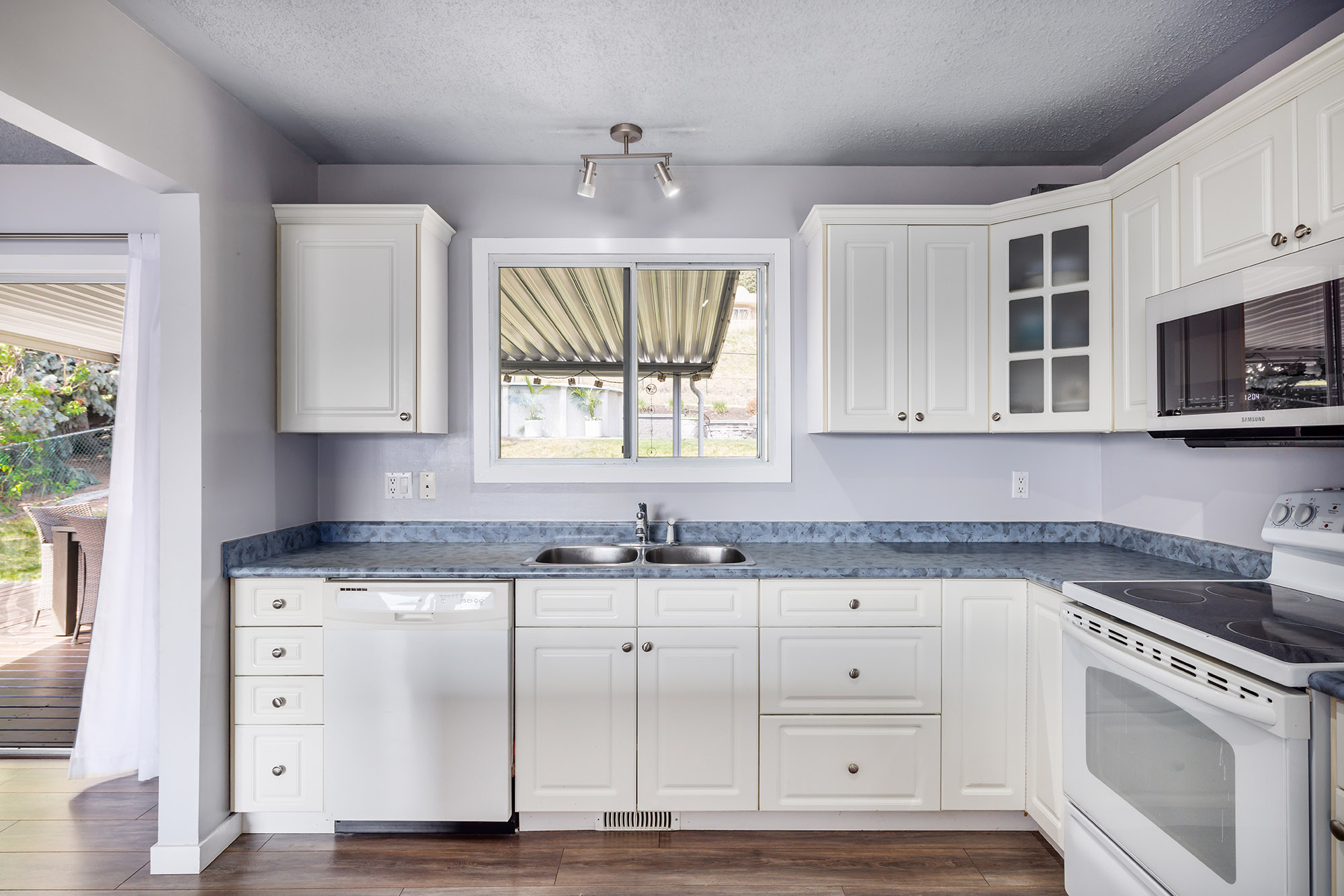 6132 Wilson Road Peachland V0H 1X7