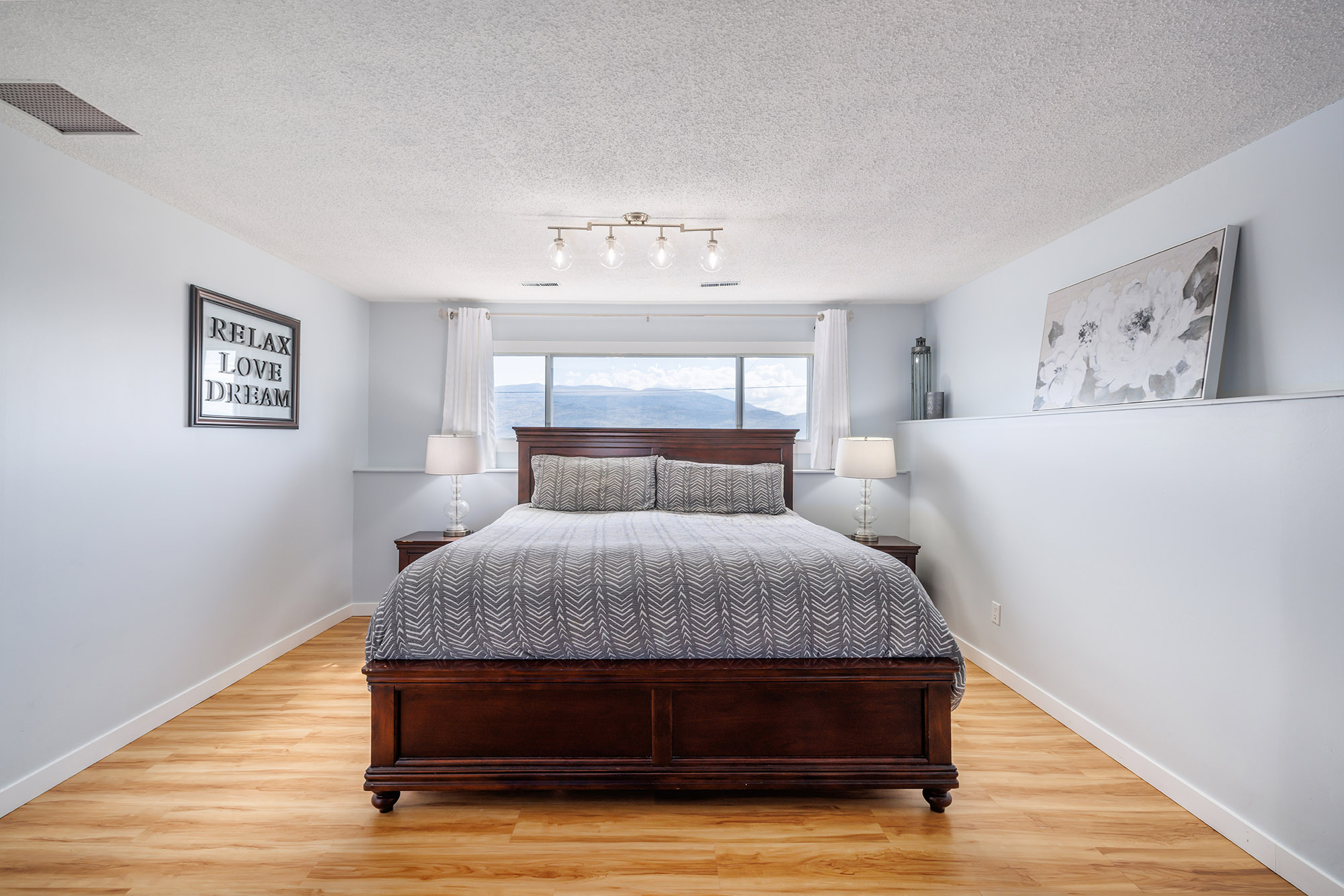 6132 Wilson Road Peachland V0H 1X7