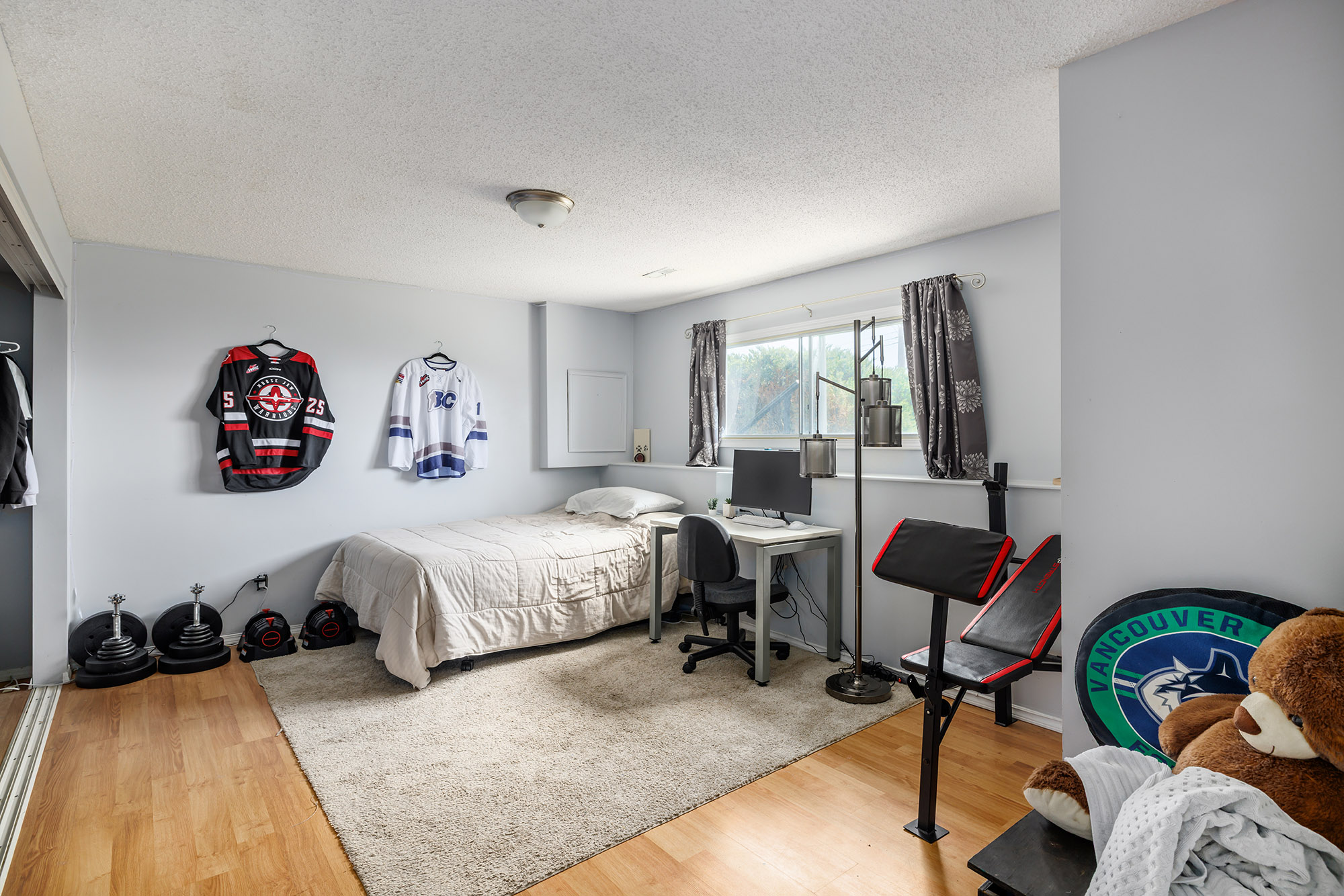 6132 Wilson Road Peachland V0H 1X7