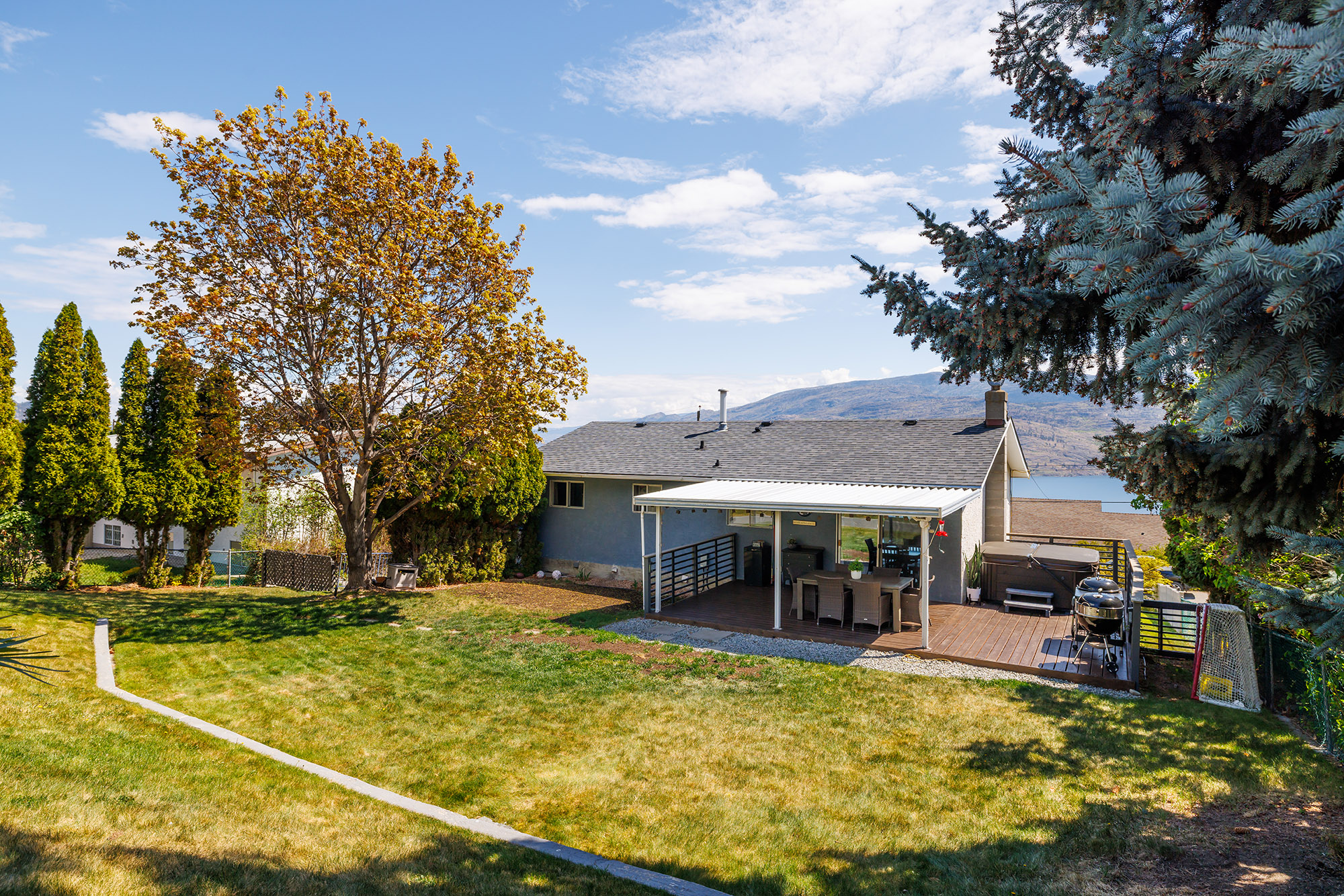 6132 Wilson Road Peachland V0H 1X7