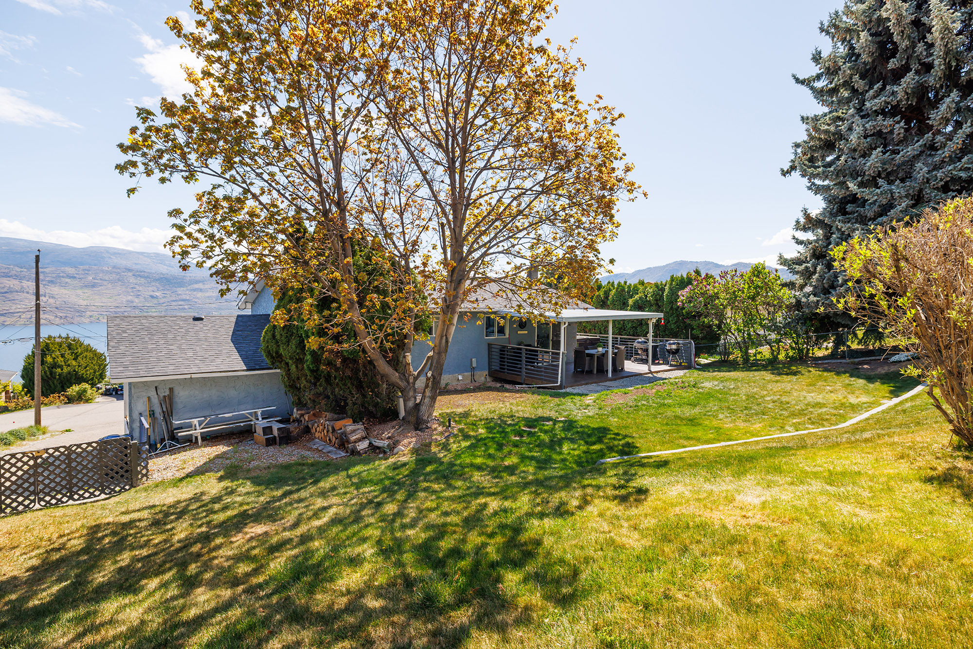 6132 Wilson Road Peachland V0H 1X7