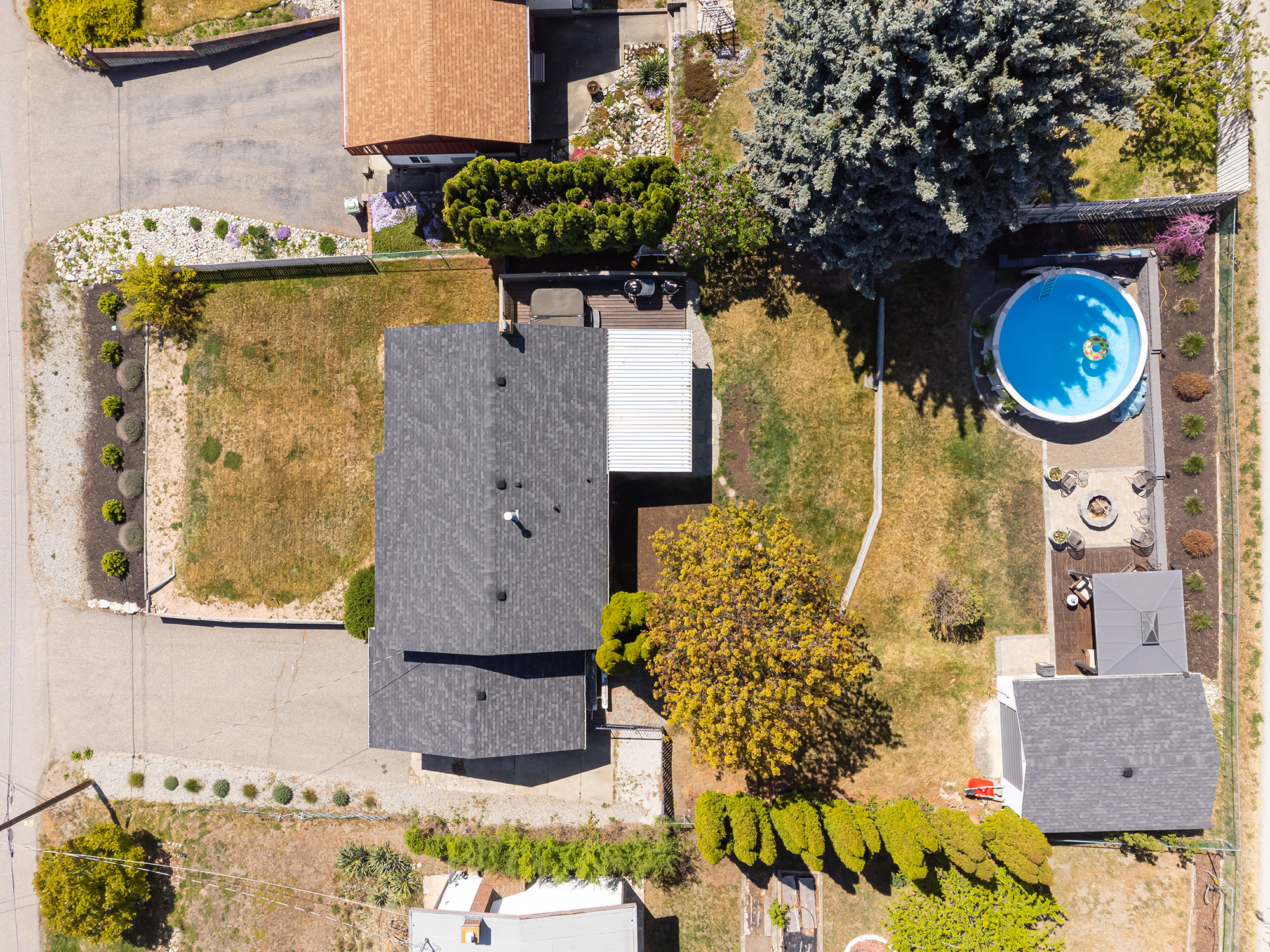 6132 Wilson Road Peachland V0H 1X7