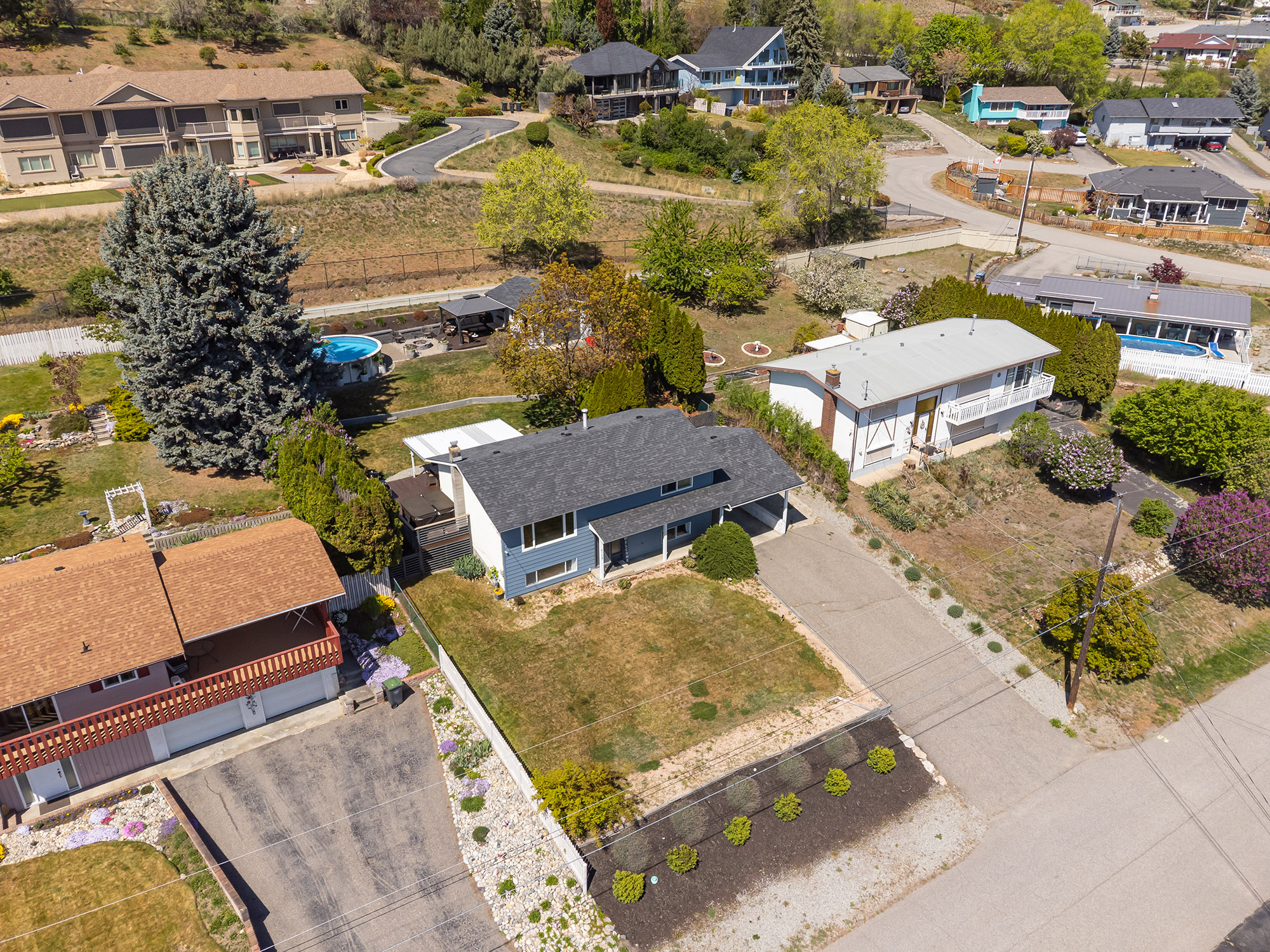 6132 Wilson Road Peachland V0H 1X7