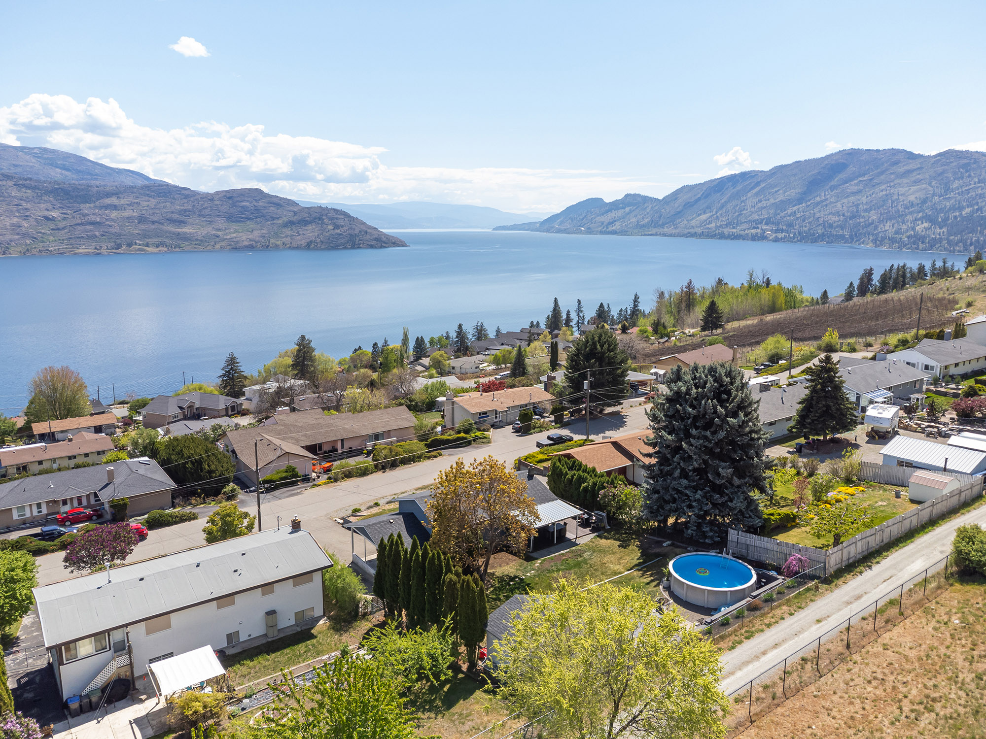 6132 Wilson Road Peachland V0H 1X7