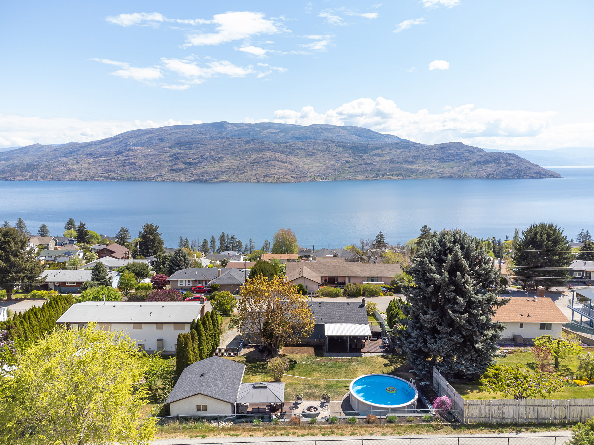 6132 Wilson Road Peachland V0H 1X7