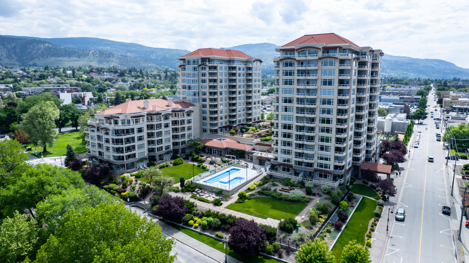 160 Lakeshore Drive 1007 Penticton V2A 9C2