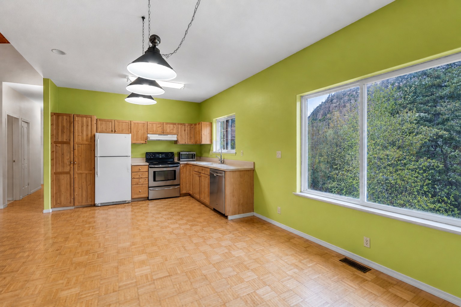 523 Grand Oro Road Kaleden V0H 1K0