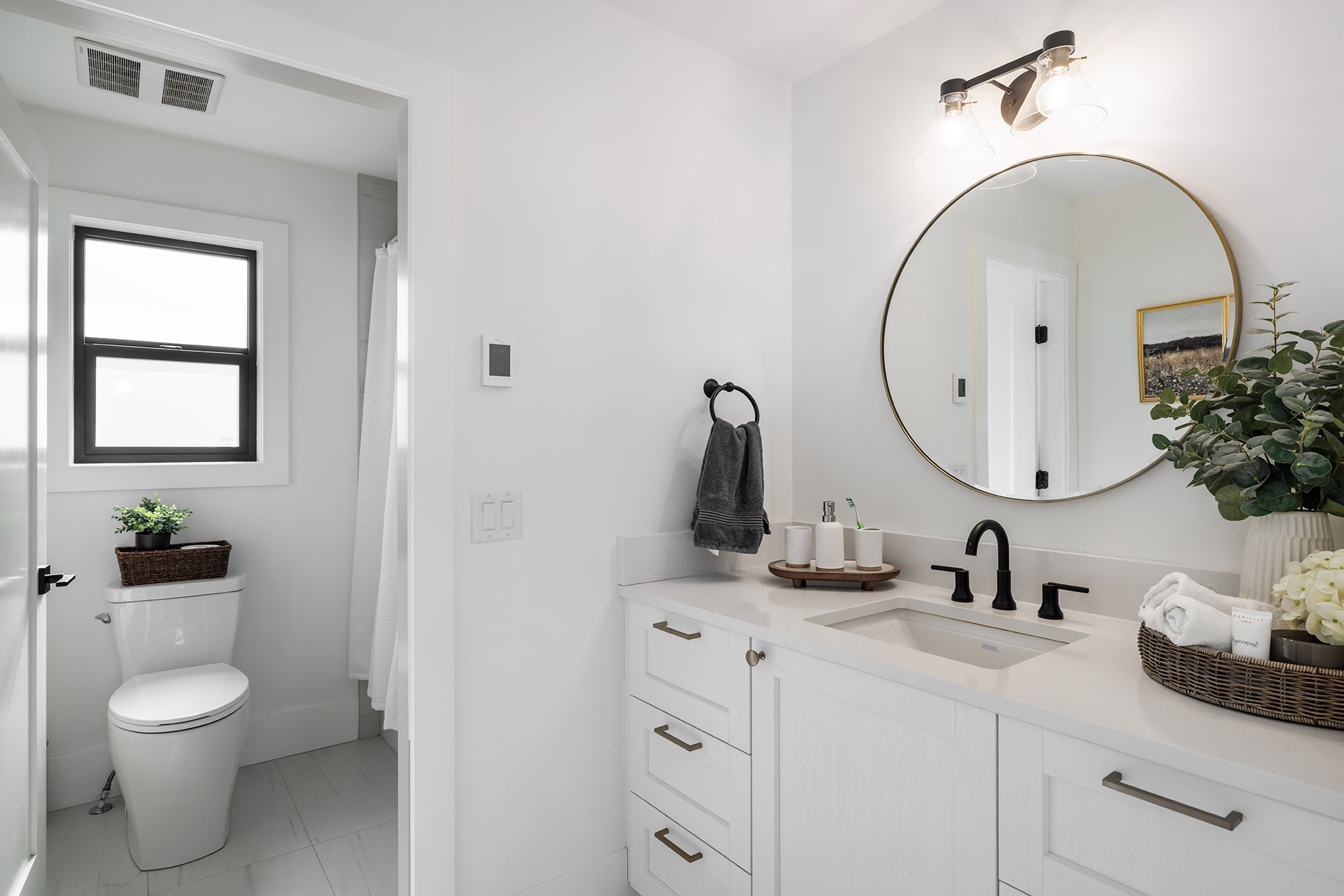 715 Lake Court West Kelowna V1Z 1H6