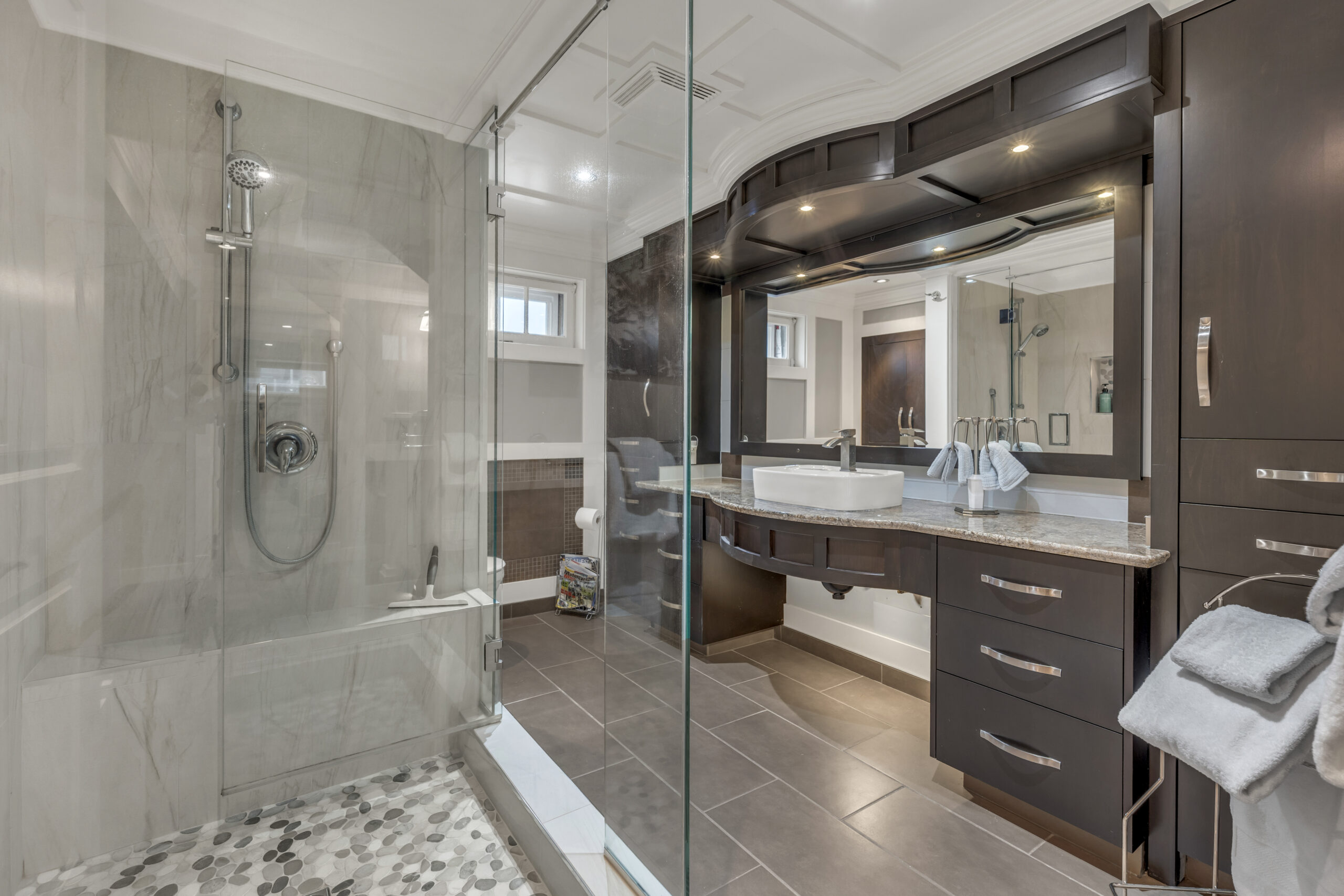 2301 Tait Street Summerland V0H 1Z4