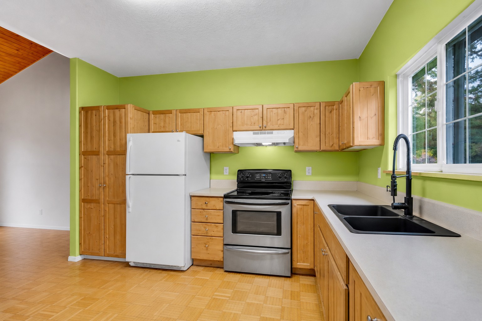 523 Grand Oro Road Kaleden V0H 1K0