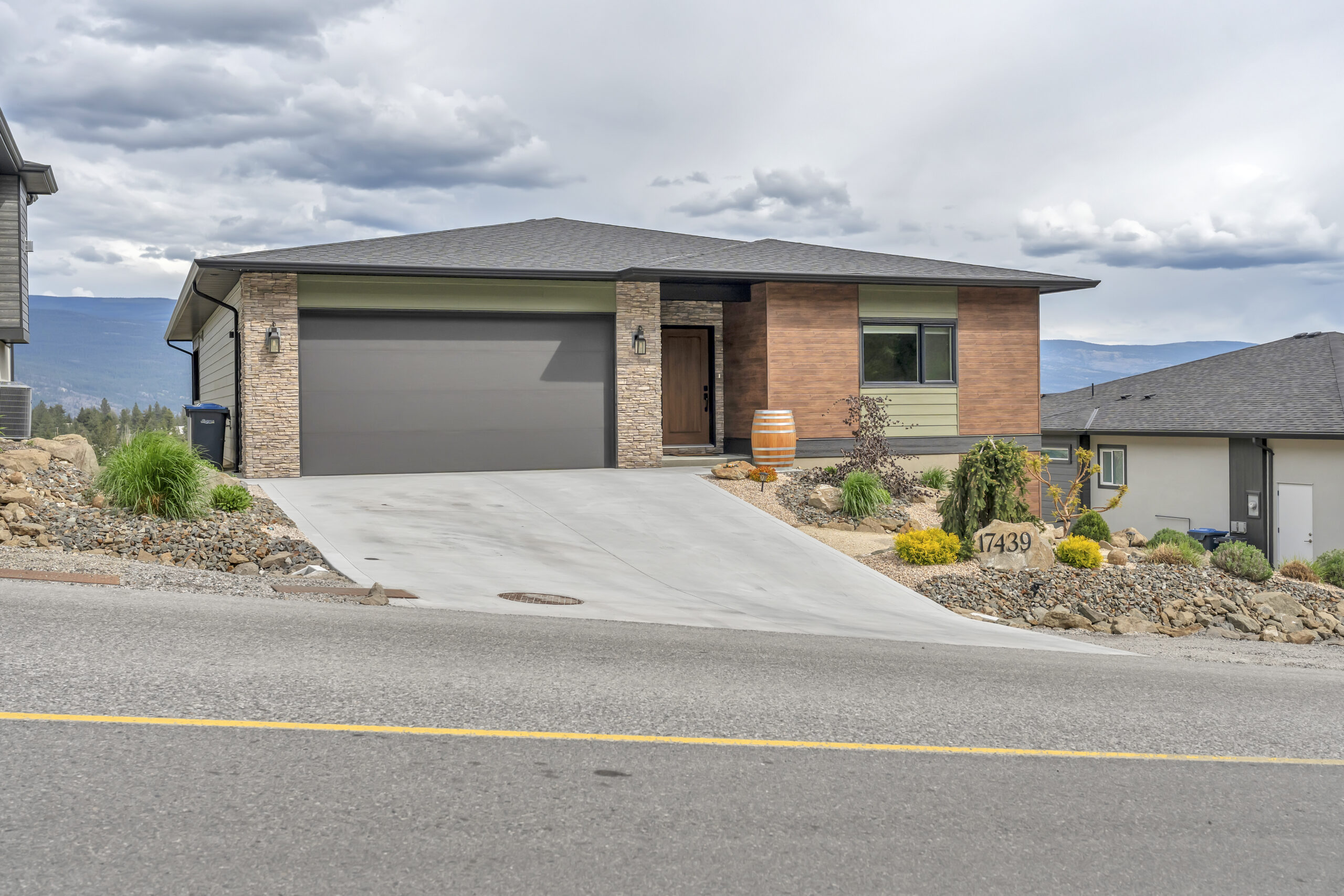 17439 Sanborn Street Summerland V0H 1Z3