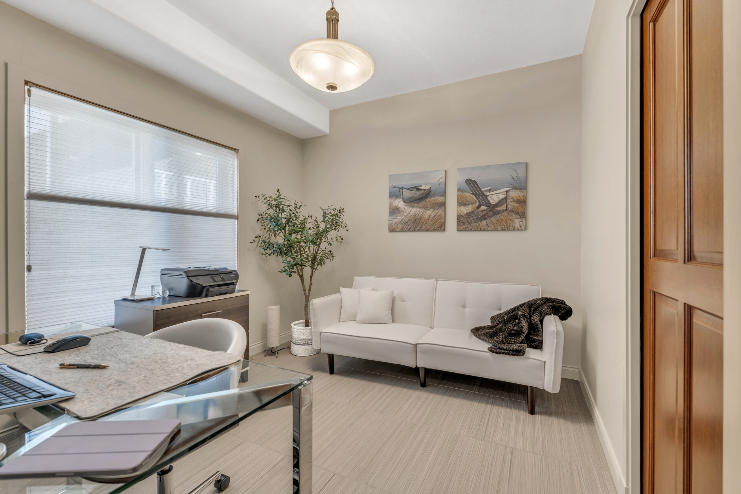 606 Marina Way 606 Penticton V2A 1H4