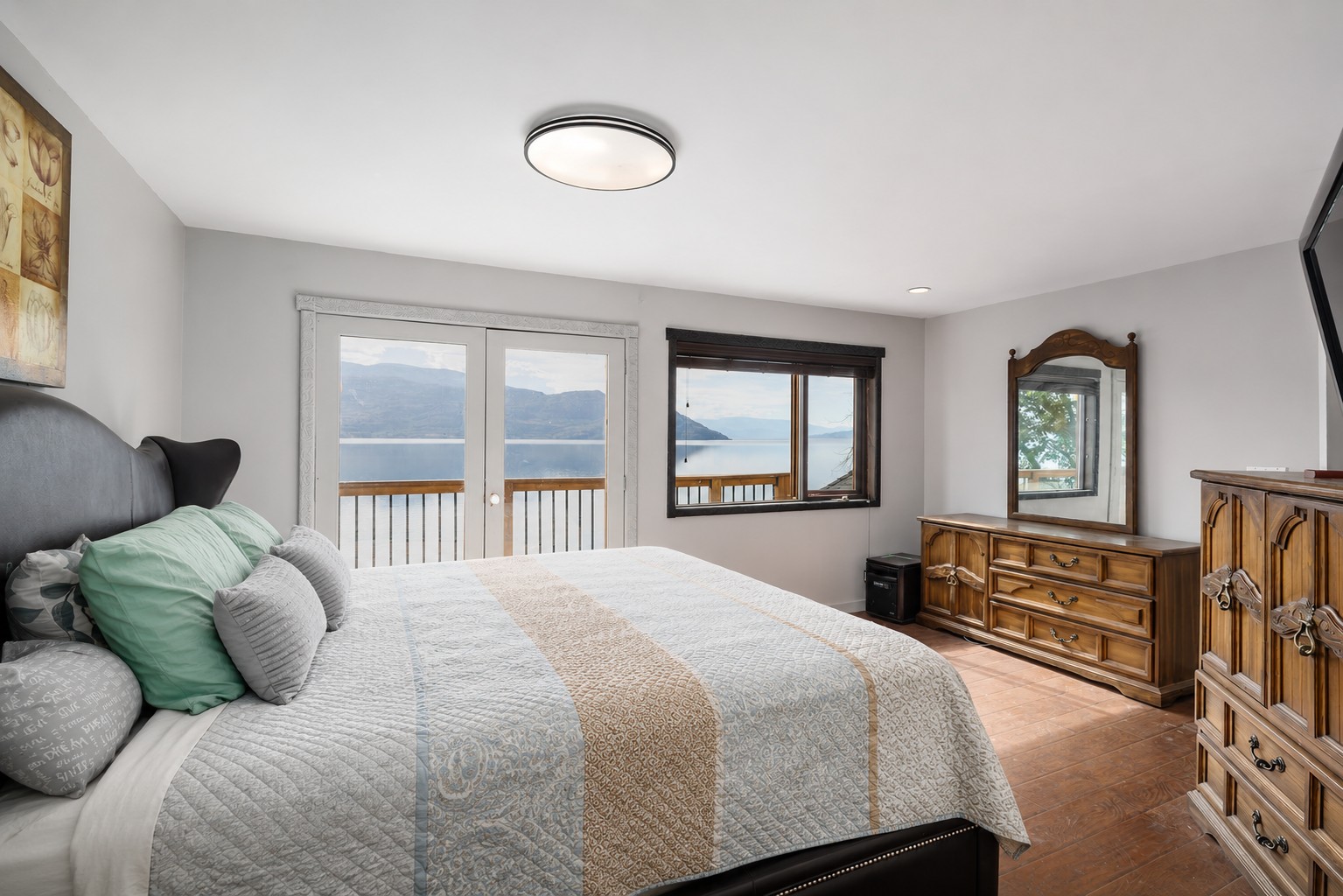 6261 Renfrew Road Peachland V0H 1X7