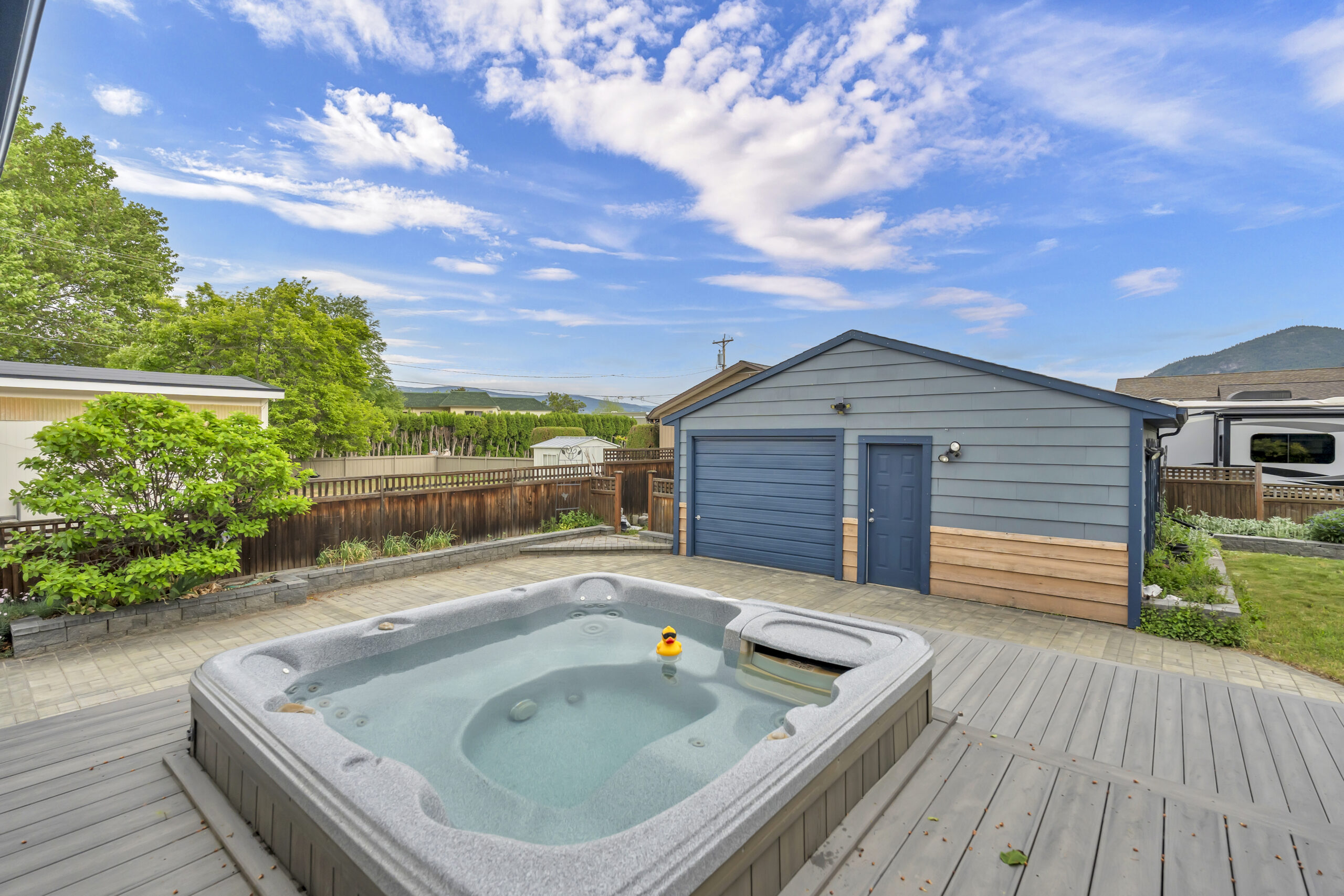 2301 Tait Street Summerland V0H 1Z4