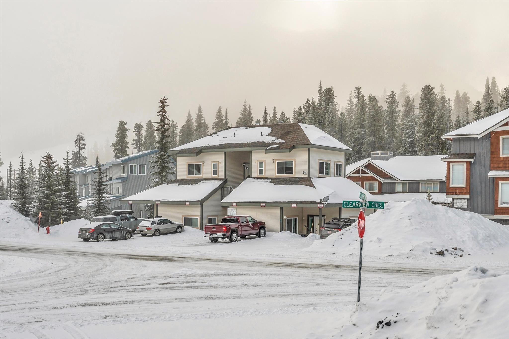 156 Clearview Crescent 101 Apex Mountain V2A 0E2