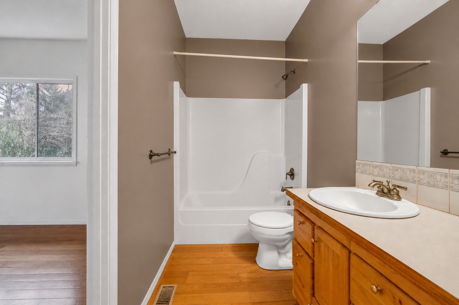 523 Grand Oro Road Kaleden V0H 1K0