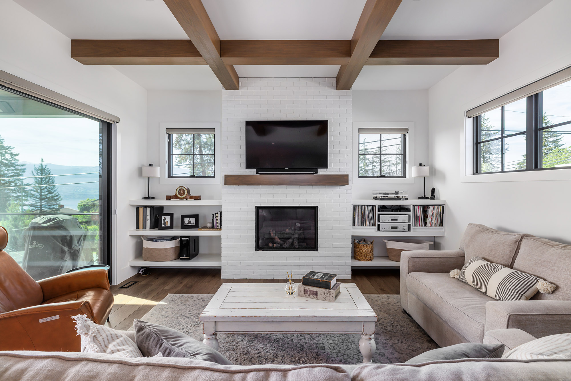 715 Lake Court West Kelowna V1Z 1H6