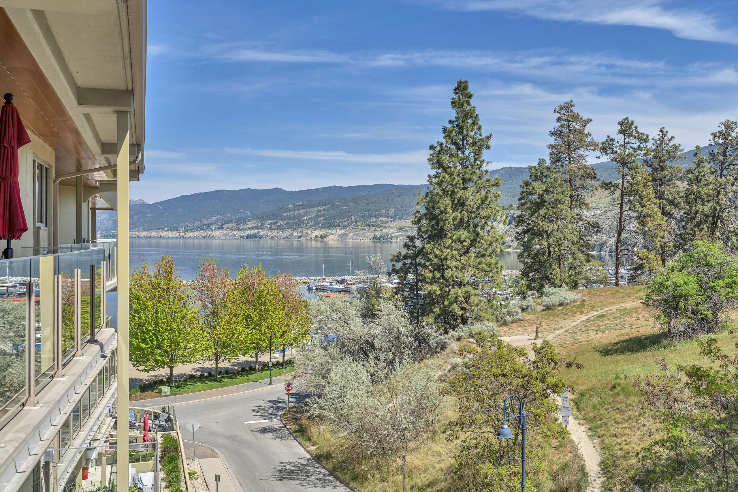 606 Marina Way 606 Penticton V2A 1H4