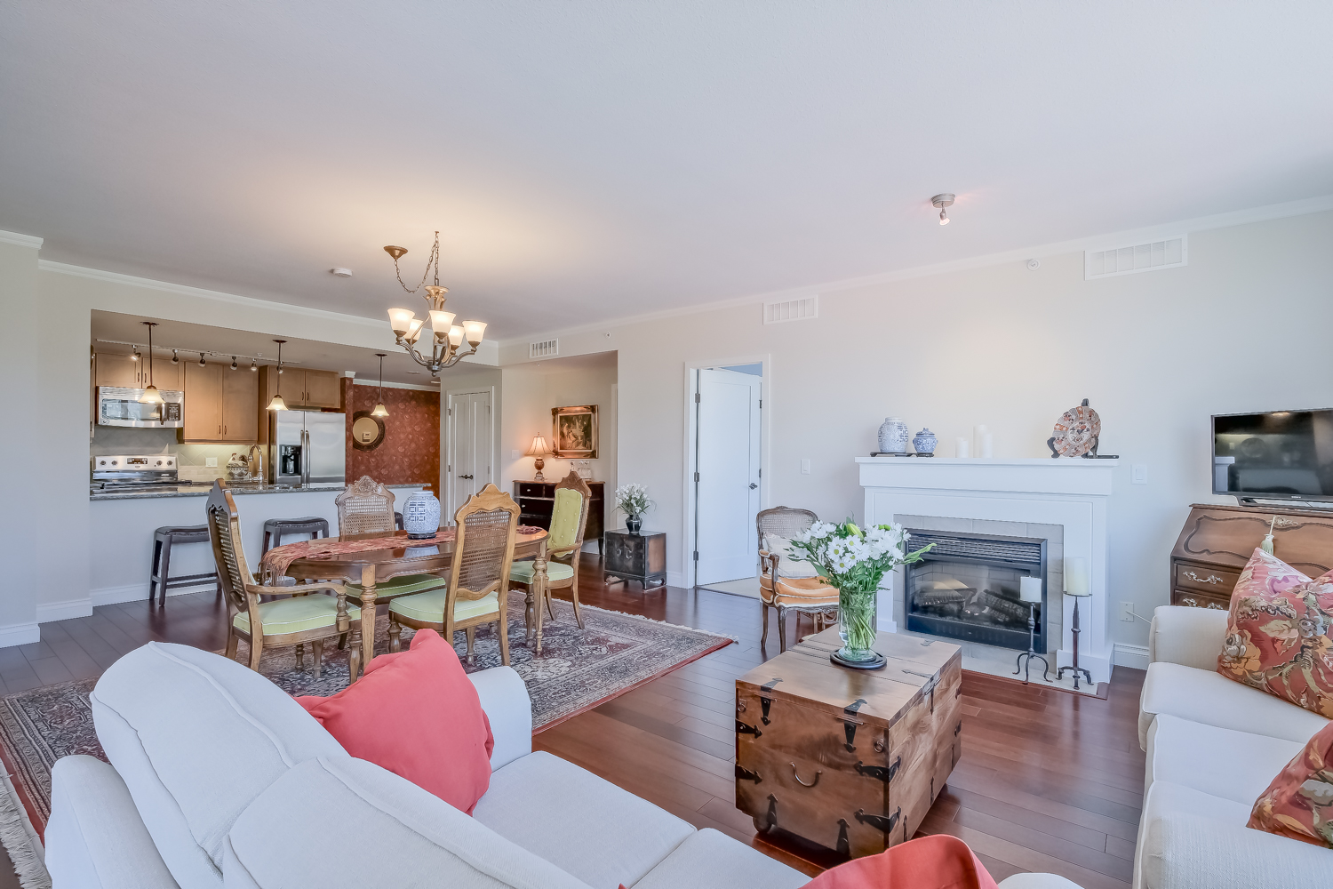 160 Lakeshore Drive 1007 Penticton V2A 9C2