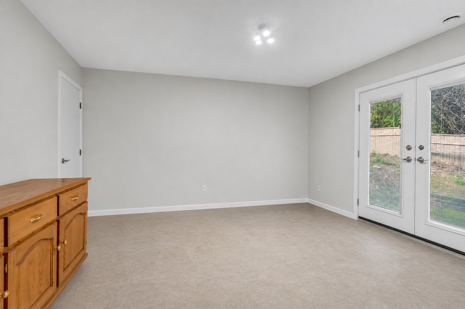 523 Grand Oro Road Kaleden V0H 1K0