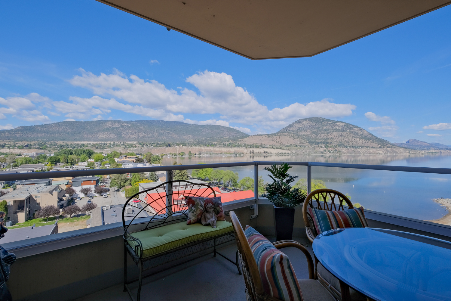 160 Lakeshore Drive 1007 Penticton V2A 9C2