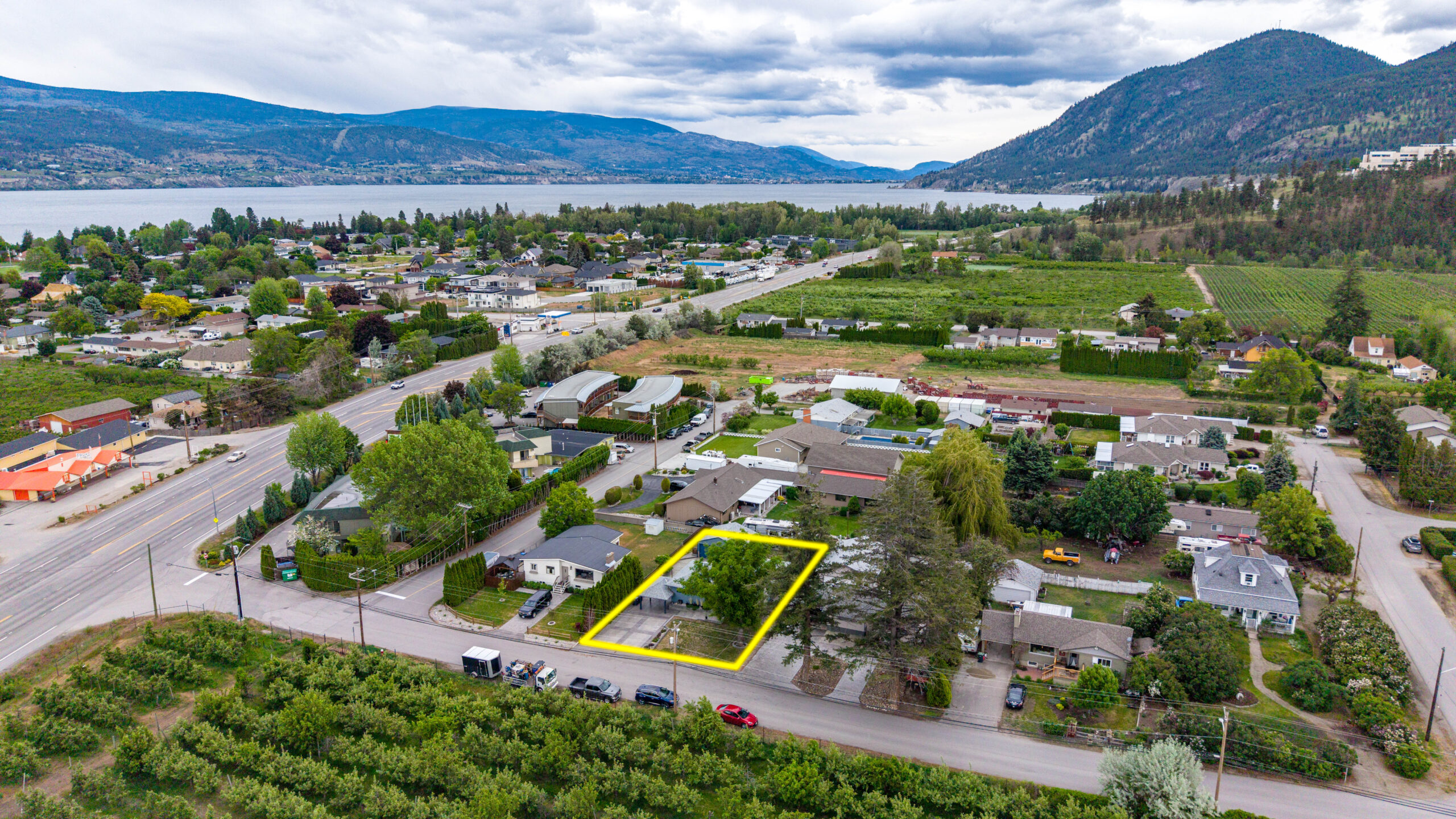 2301 Tait Street Summerland V0H 1Z4