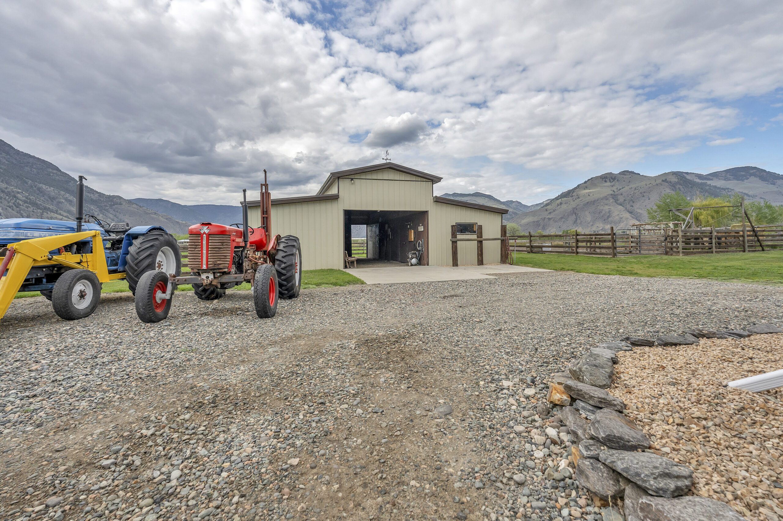 1911 Stewart Road Cawston V0X 1C1