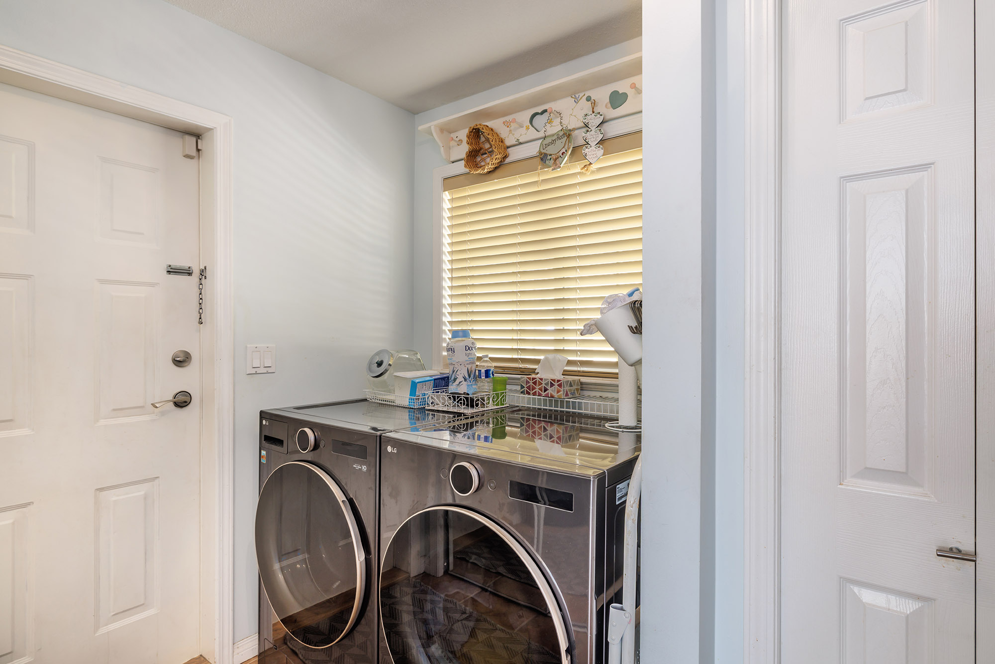 5273 Sutherland Road Peachland V0H 1X2
