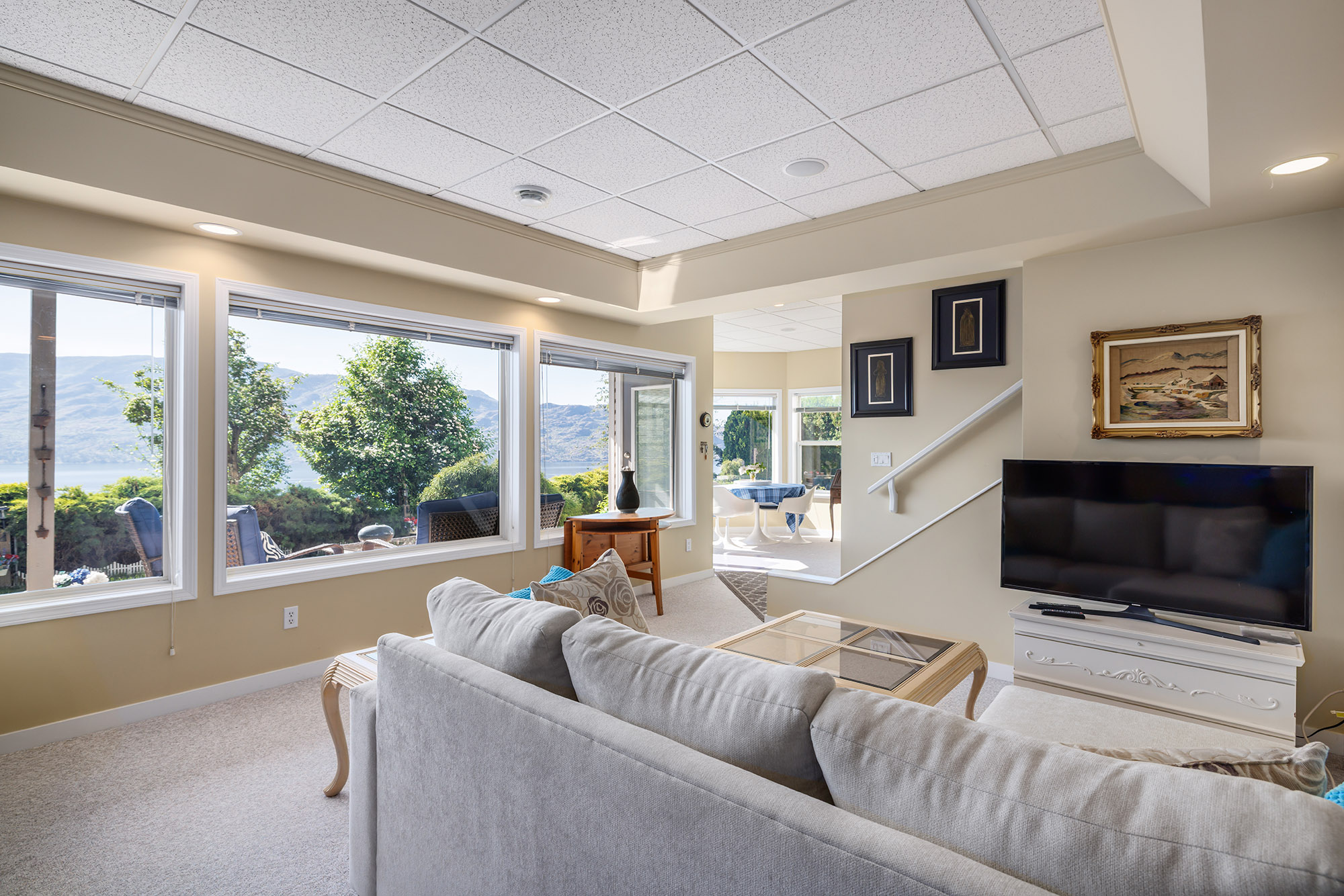 5273 Sutherland Road Peachland V0H 1X2
