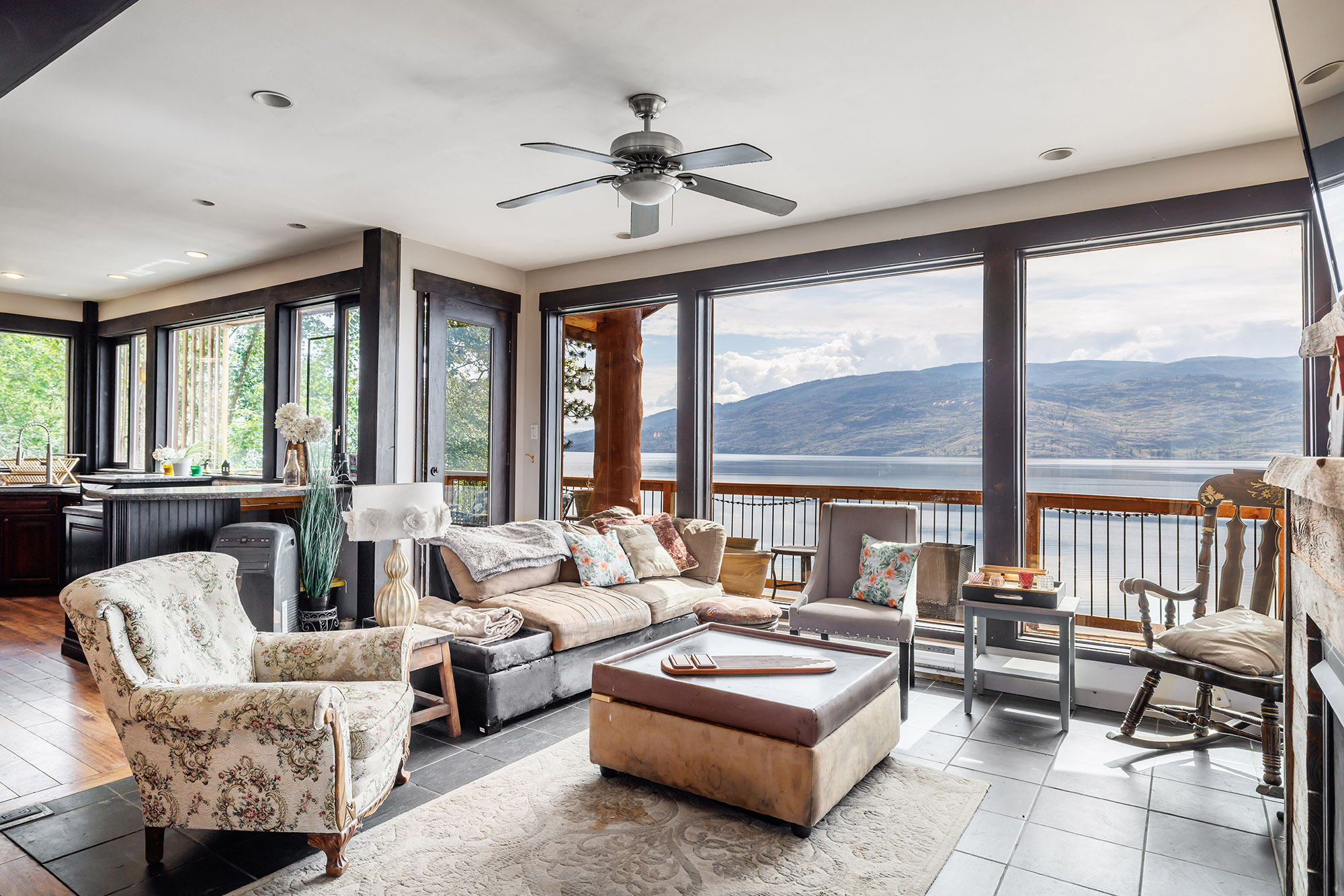 6261 Renfrew Road Peachland V0H 1X7
