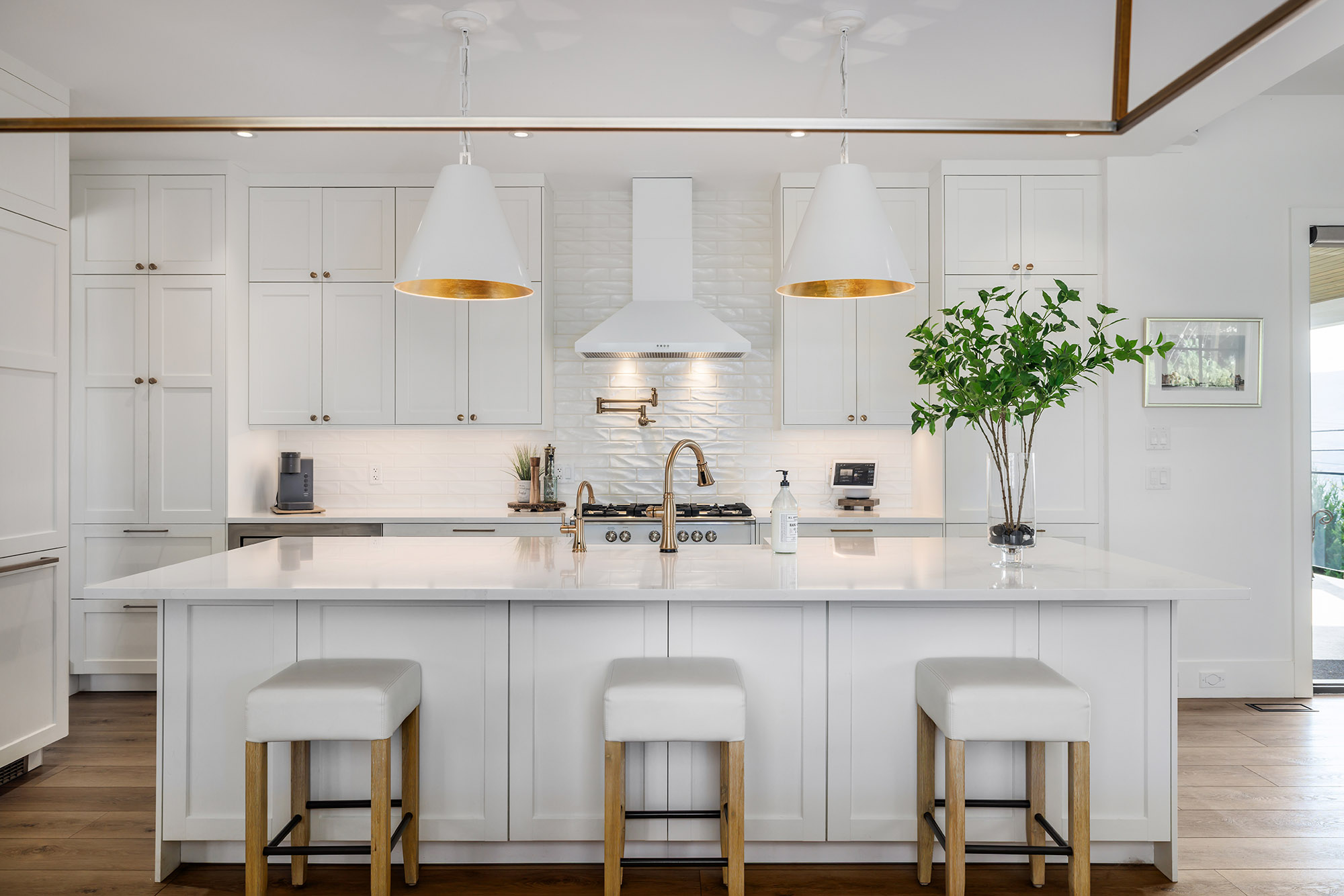 715 Lake Court West Kelowna V1Z 1H6