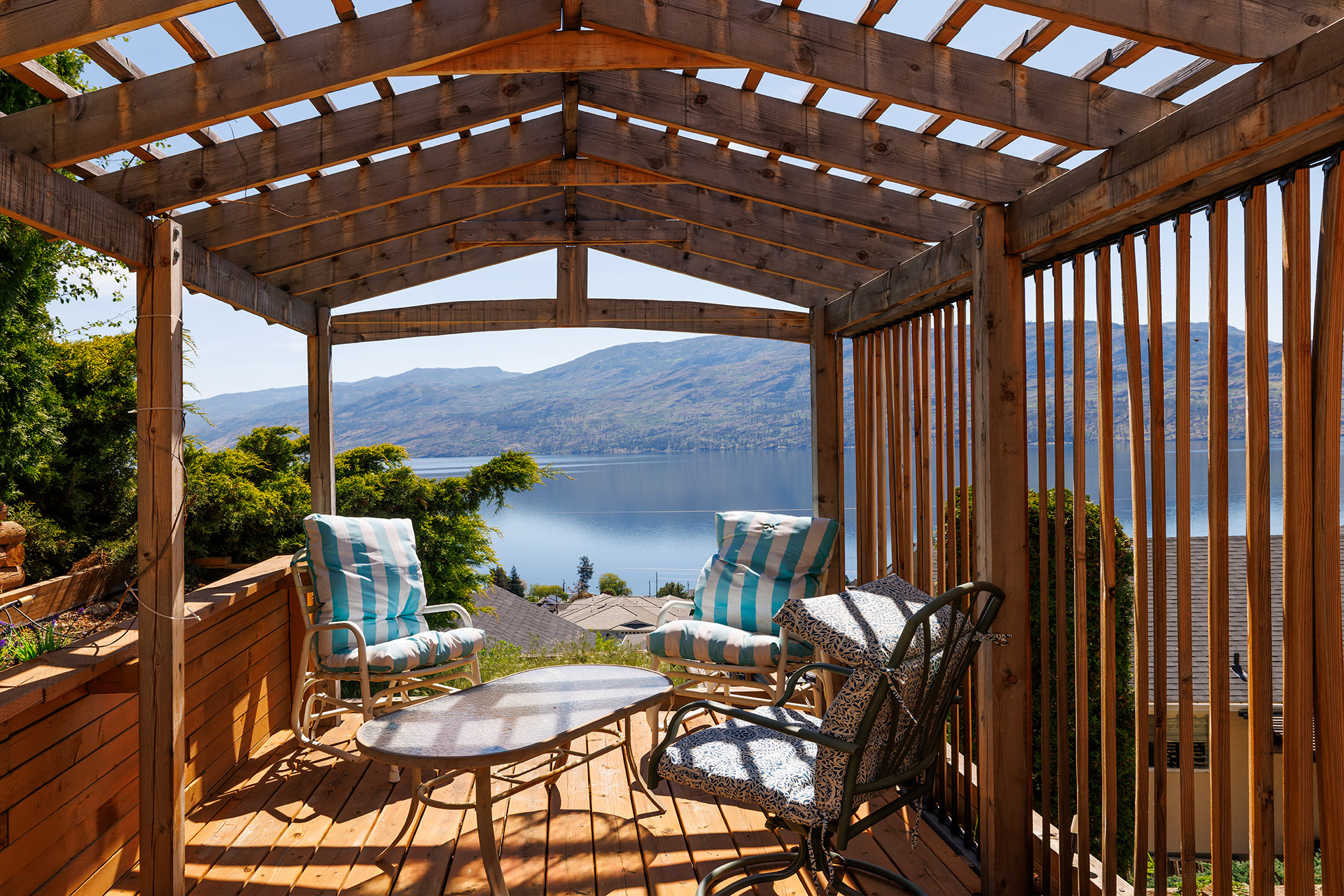 5273 Sutherland Road Peachland V0H 1X2