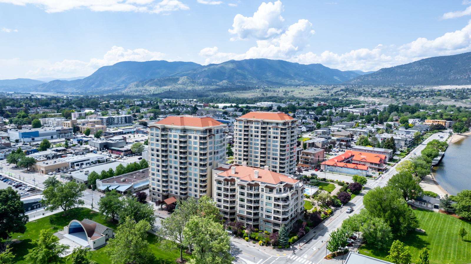 160 Lakeshore Drive 1007 Penticton V2A 9C2