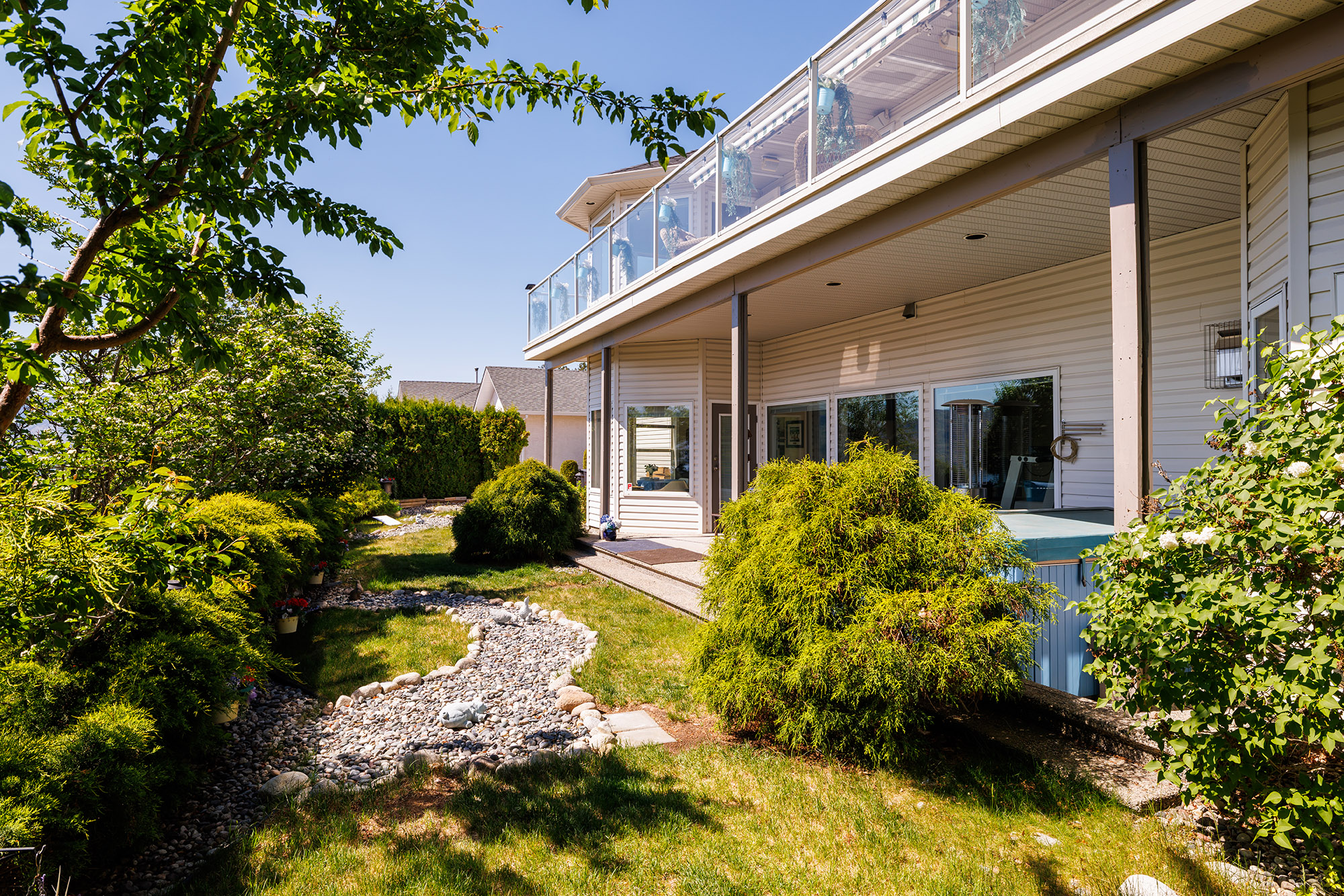 5273 Sutherland Road Peachland V0H 1X2