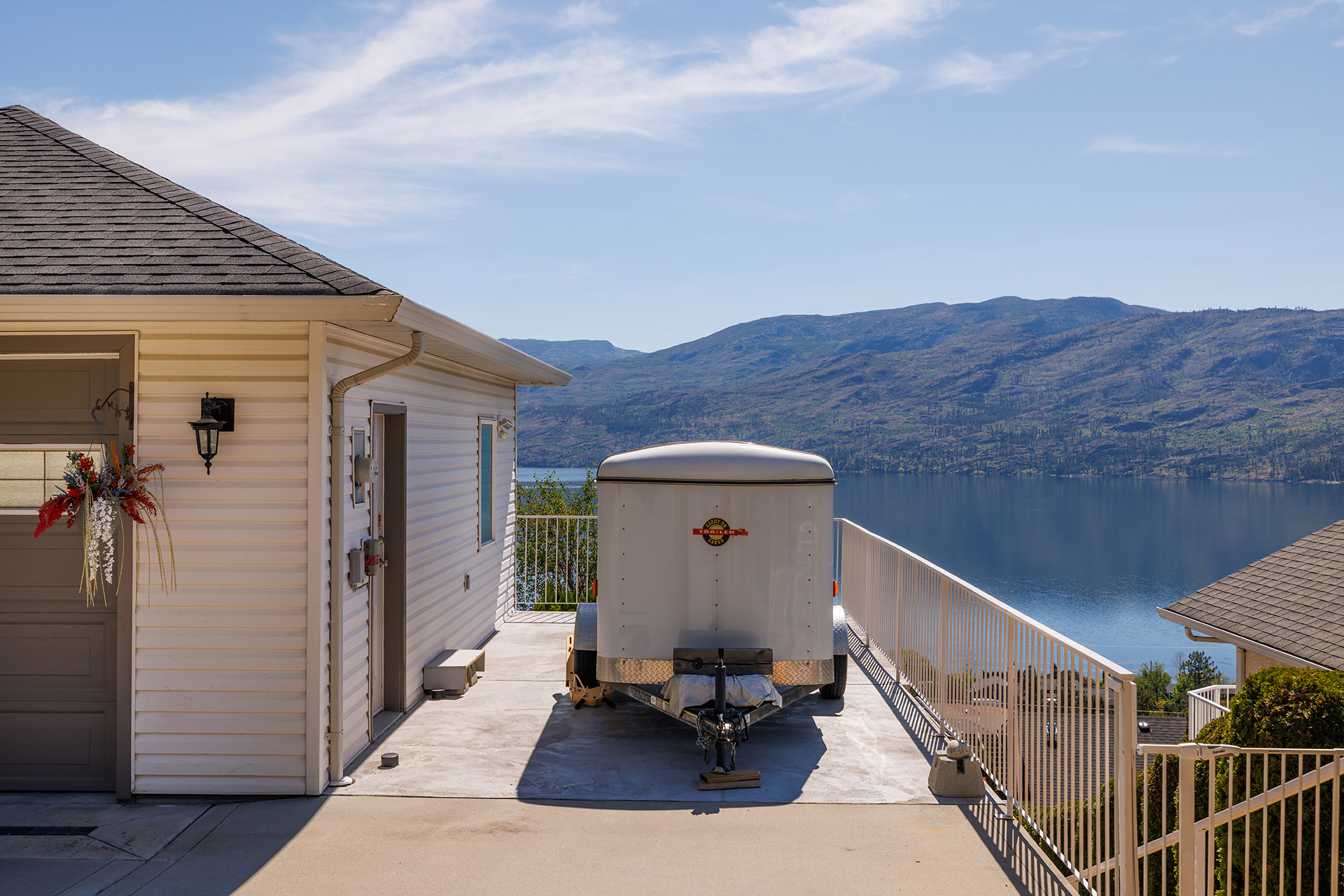 5273 Sutherland Road Peachland V0H 1X2