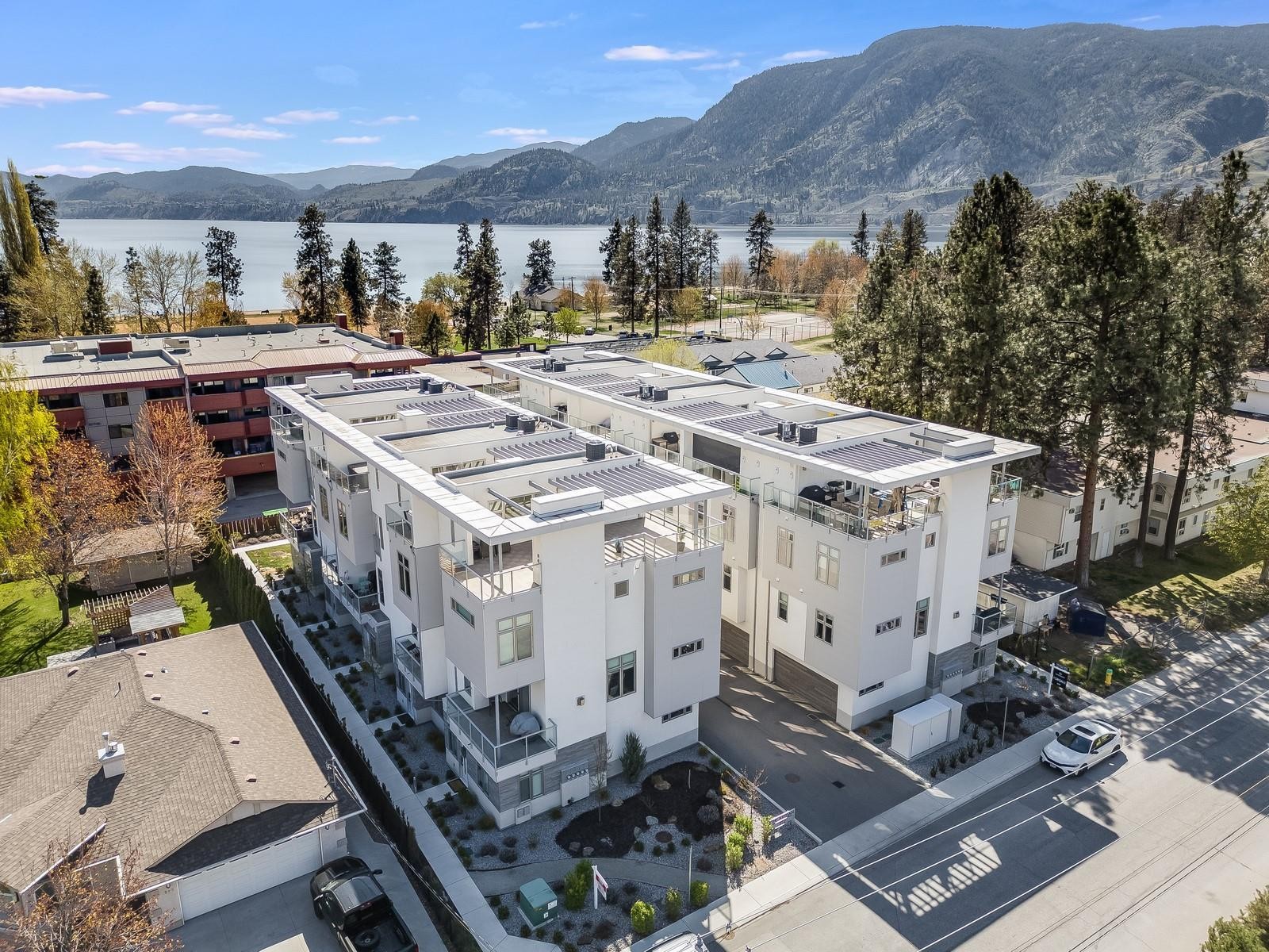 222 Lee Avenue 102 Penticton V2A 0G2
