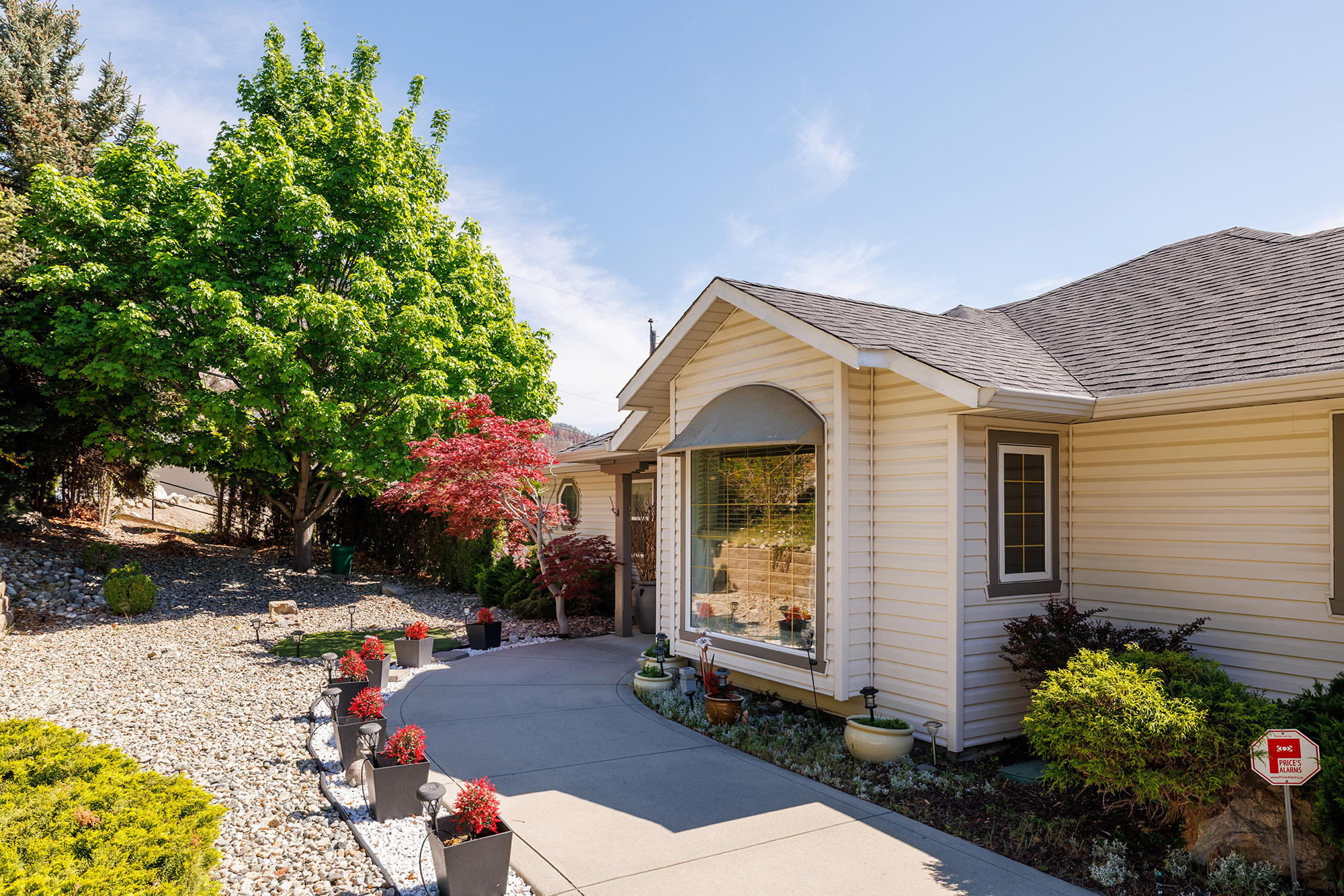 5273 Sutherland Road Peachland V0H 1X2