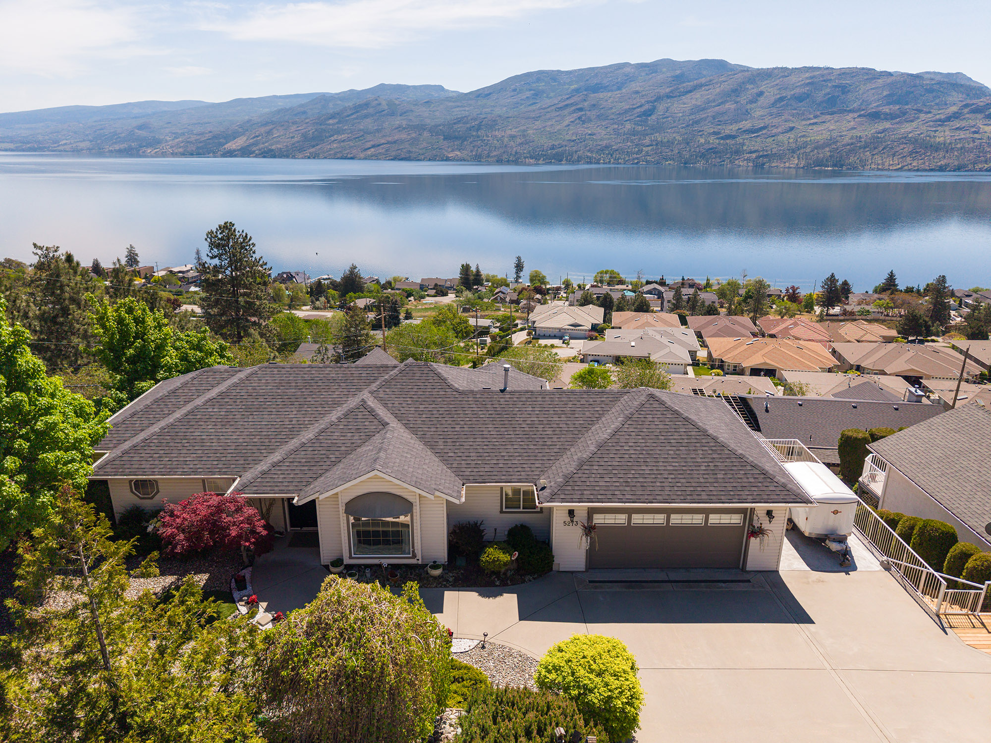5273 Sutherland Road Peachland V0H 1X2