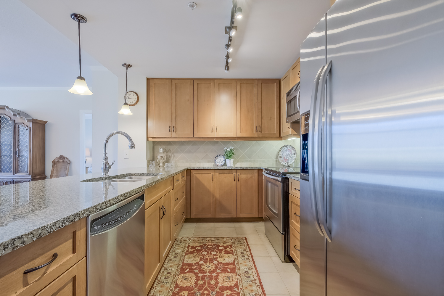 160 Lakeshore Drive 1007 Penticton V2A 9C2