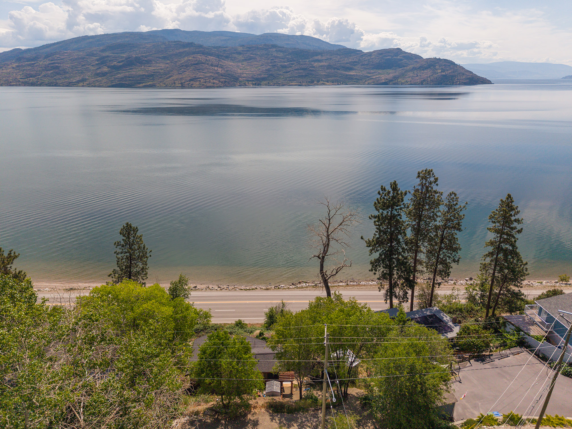 6261 Renfrew Road Peachland V0H 1X7